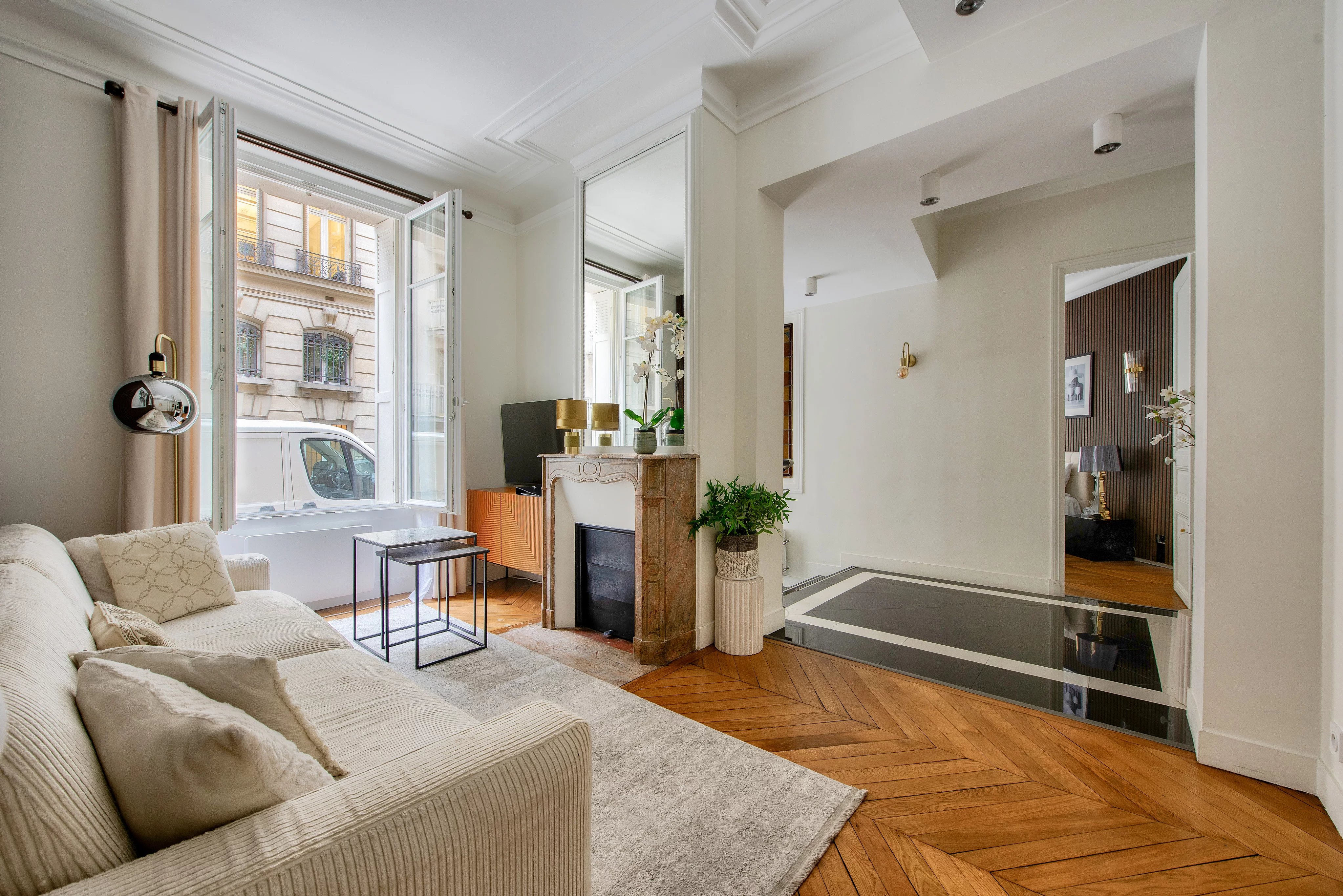 Sale Apartment Paris 16th Chaillot