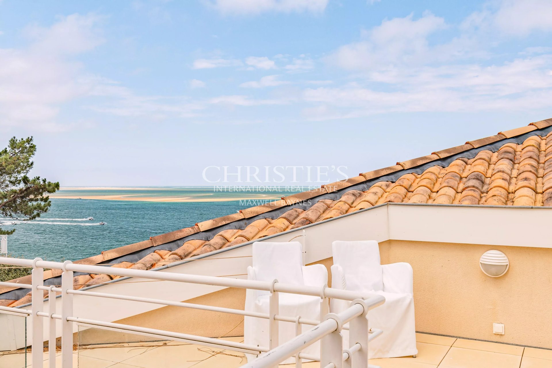 6 Bedroom Villa/Townhouse's Image 27