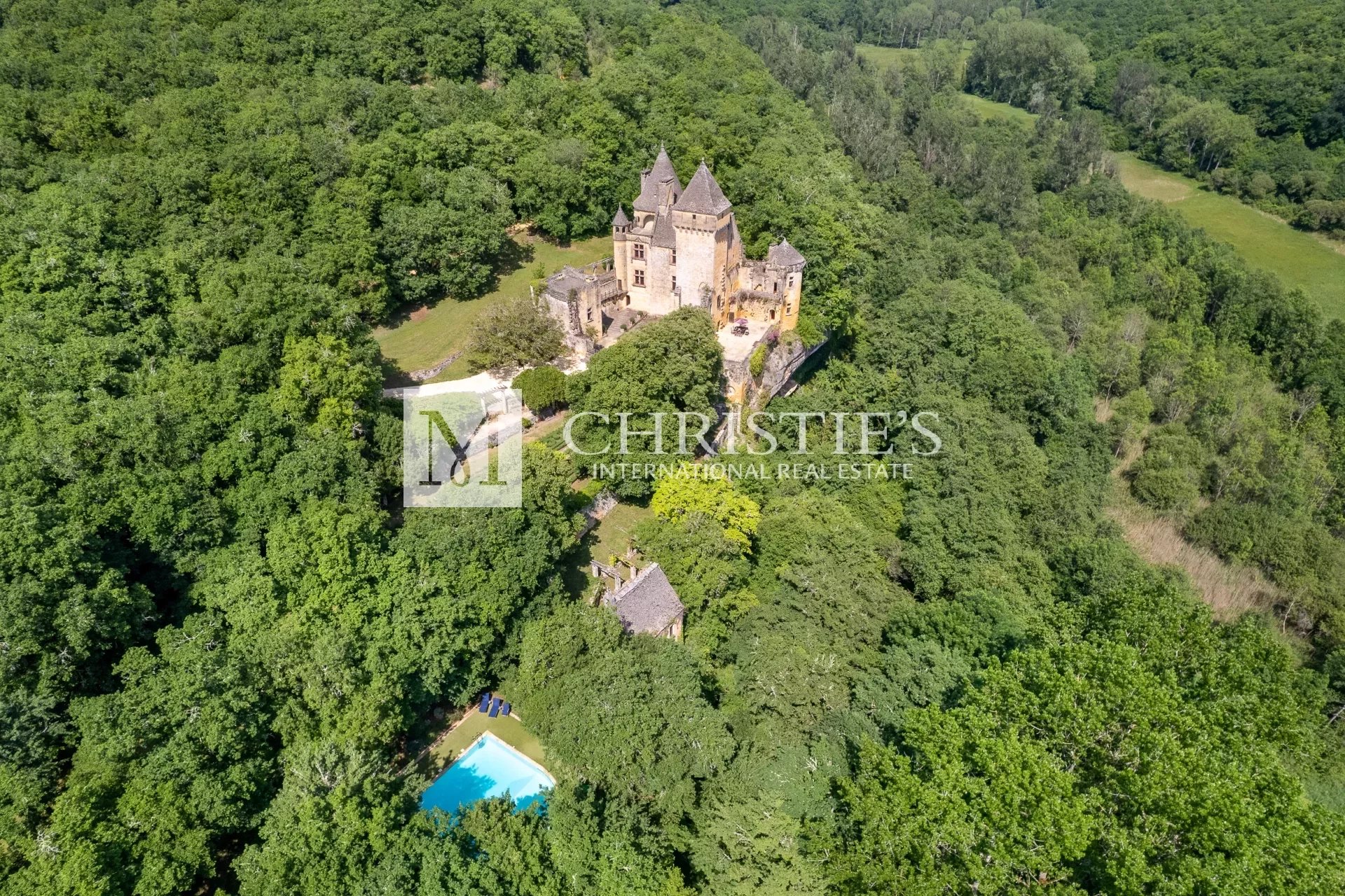 9 Bedroom Chateau's Image 29
