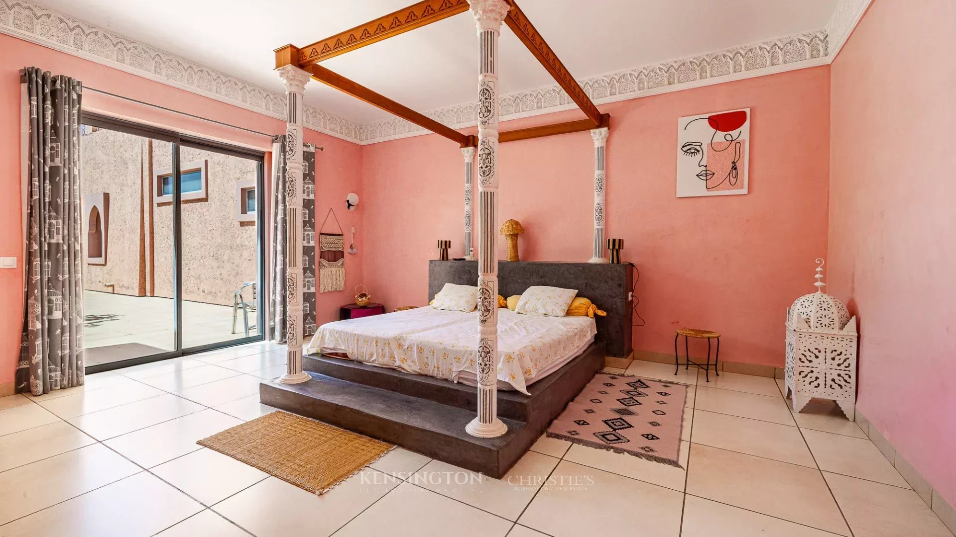 7 Bedroom Villa/Townhouse's Image 30