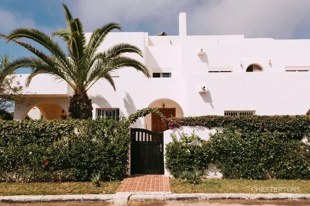 Image of Villa - 7 Bedrooms for Sale in Tétouan-Cabo Negro-Morocco, Image 1