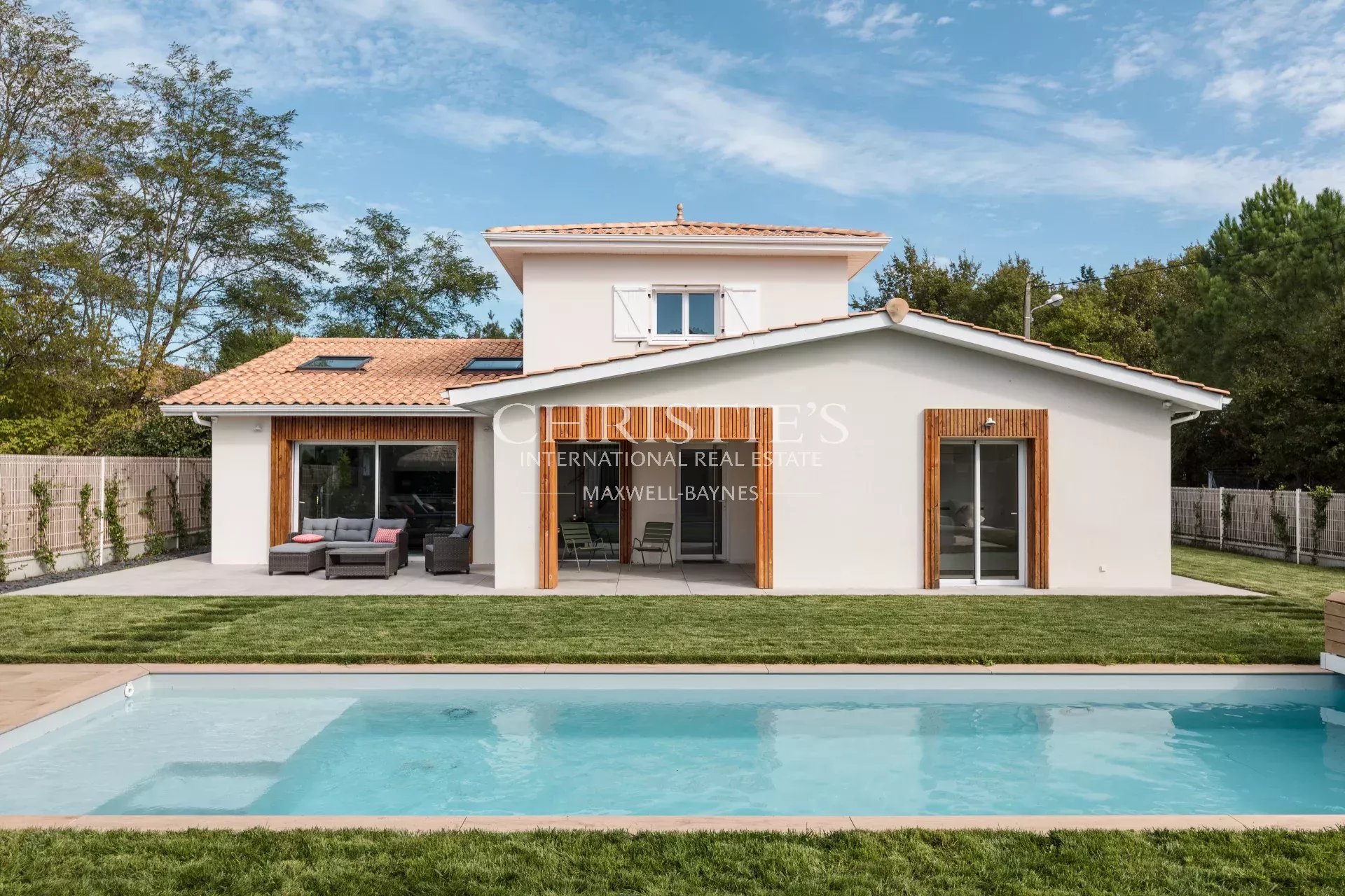 5 Bedroom Villa/Townhouse's Image 25