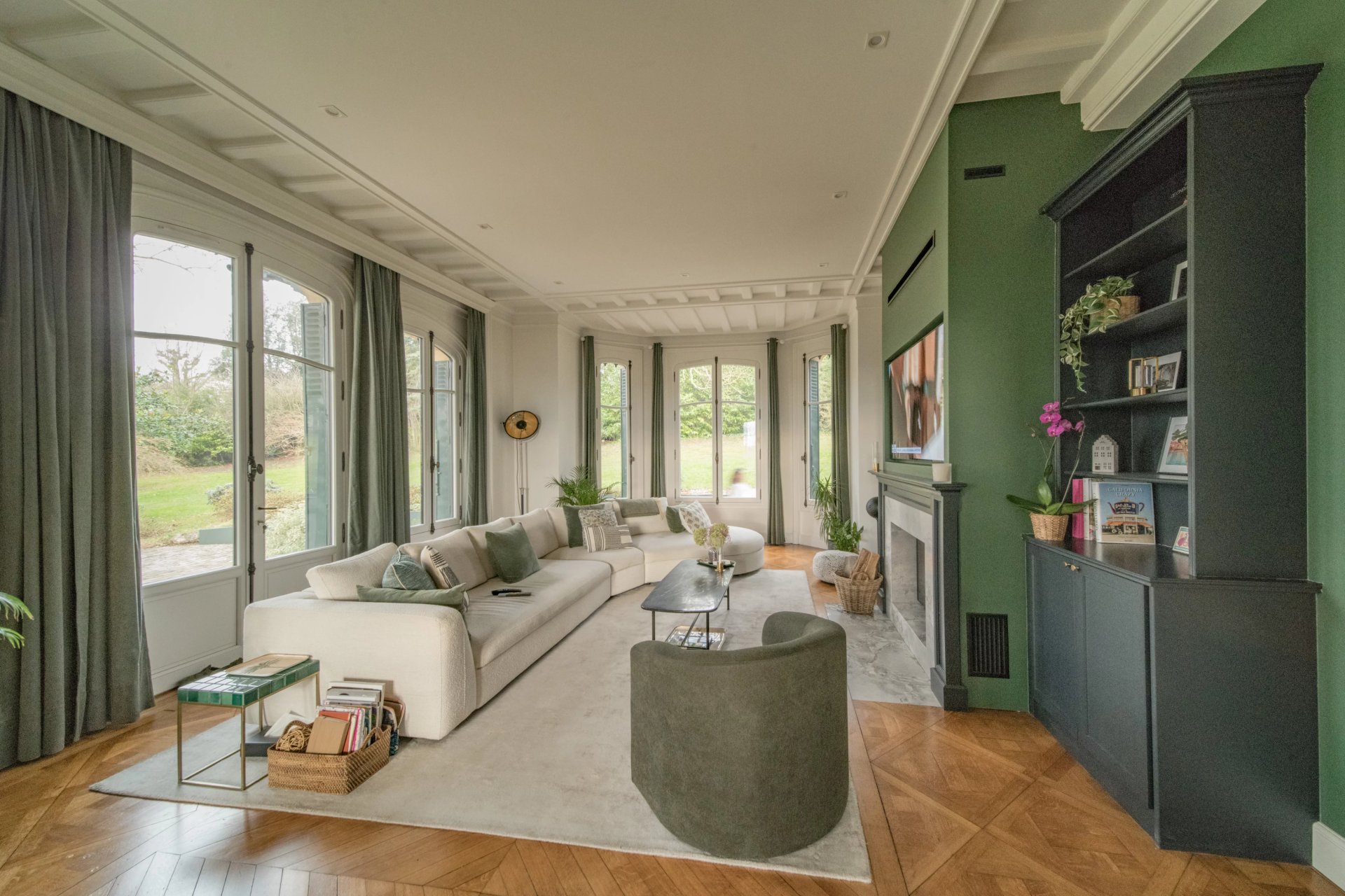 6 Bedroom Villa/Townhouse's Image 6