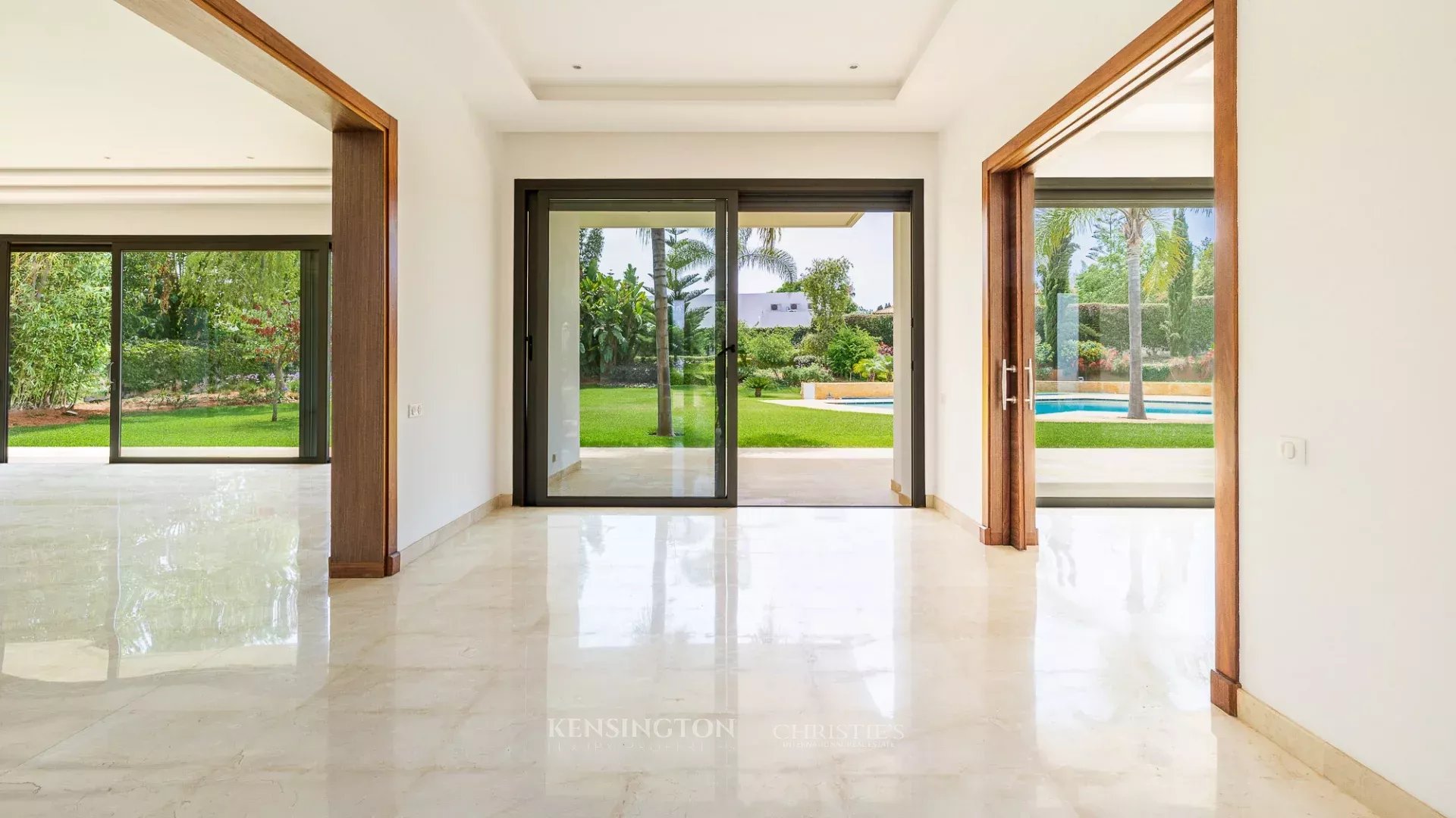 4 Bedroom Villa/Townhouse's Image 18