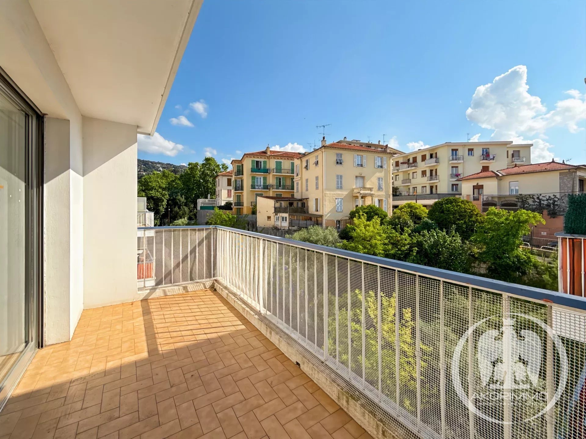 NICE Nord  Place Fontaine du Temple 2P 54,61m² terrasse cave
