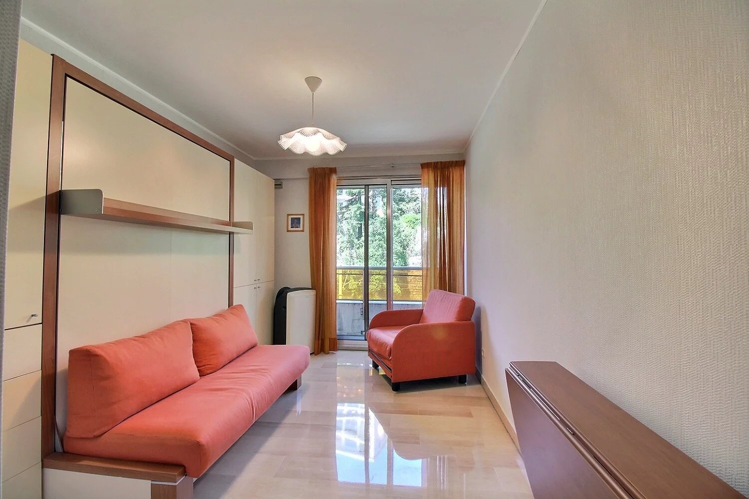 STUDIO - Avenue de la Californie