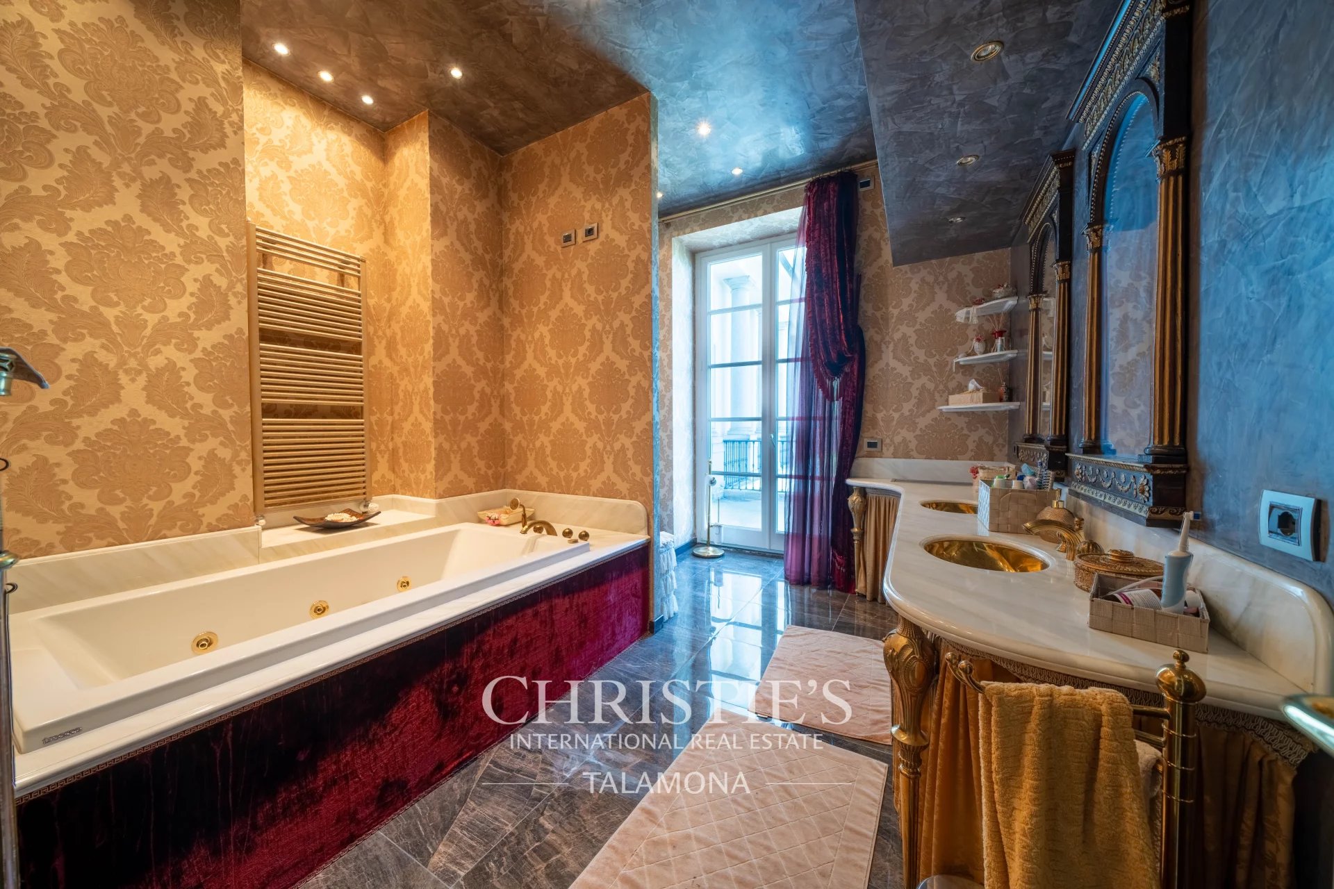 Villa/Townhouse's Image 9