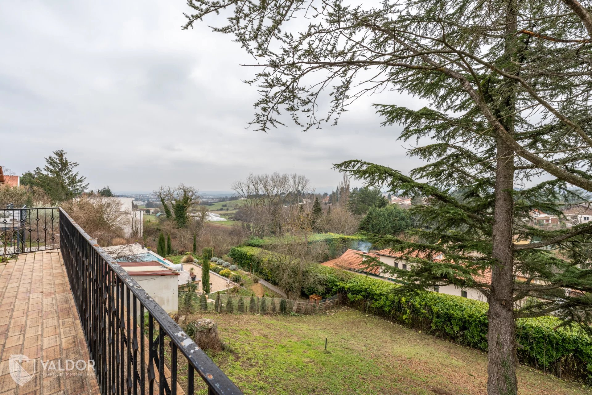 Maison à rénover sur une parcelle 1243 m² avec vue panoramique