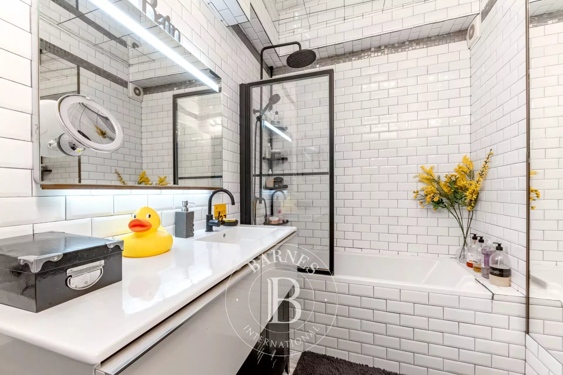 Daire Paris 18ème - picture 10