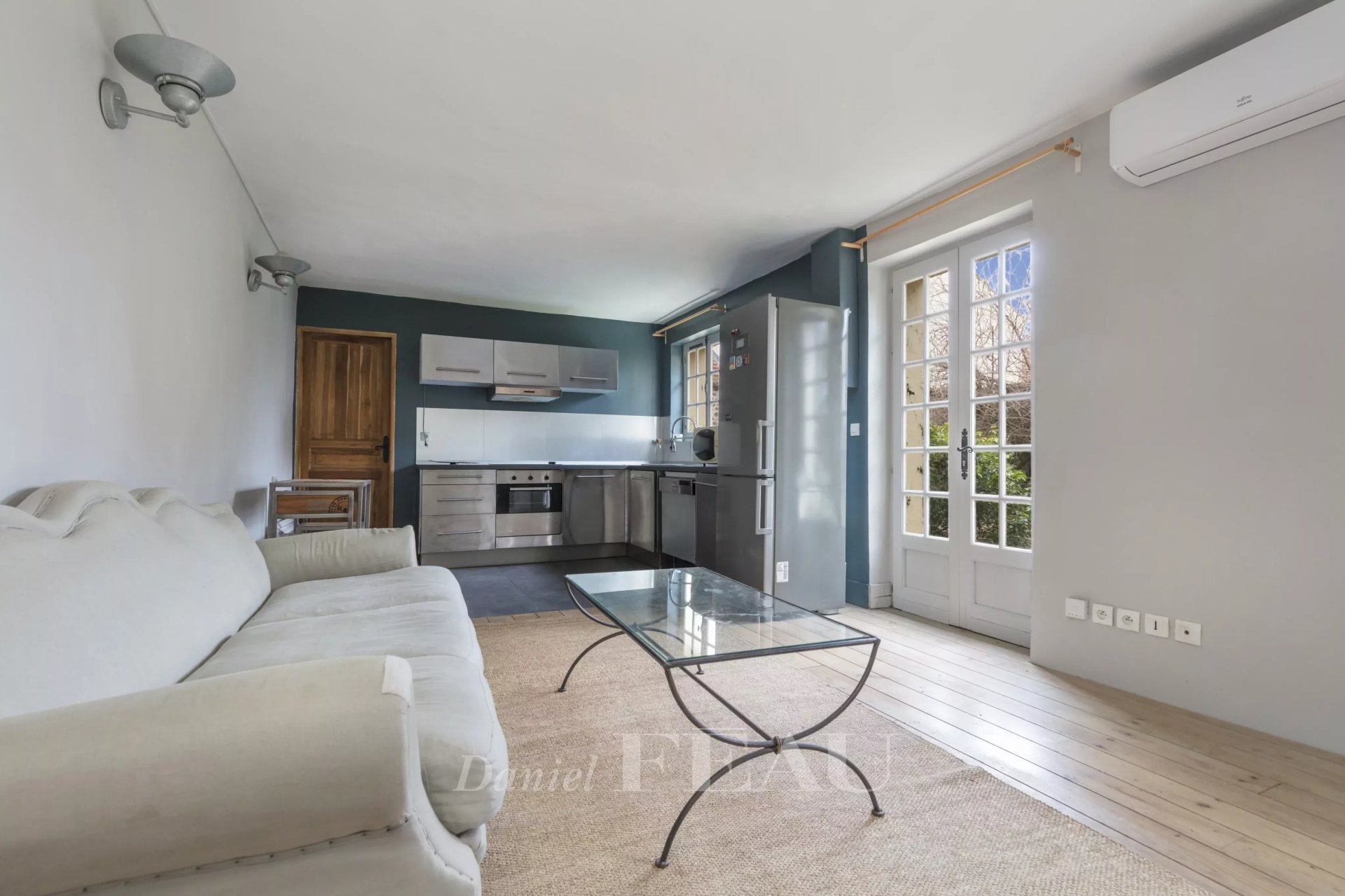 6 Bedroom Villa/Townhouse's Image 24
