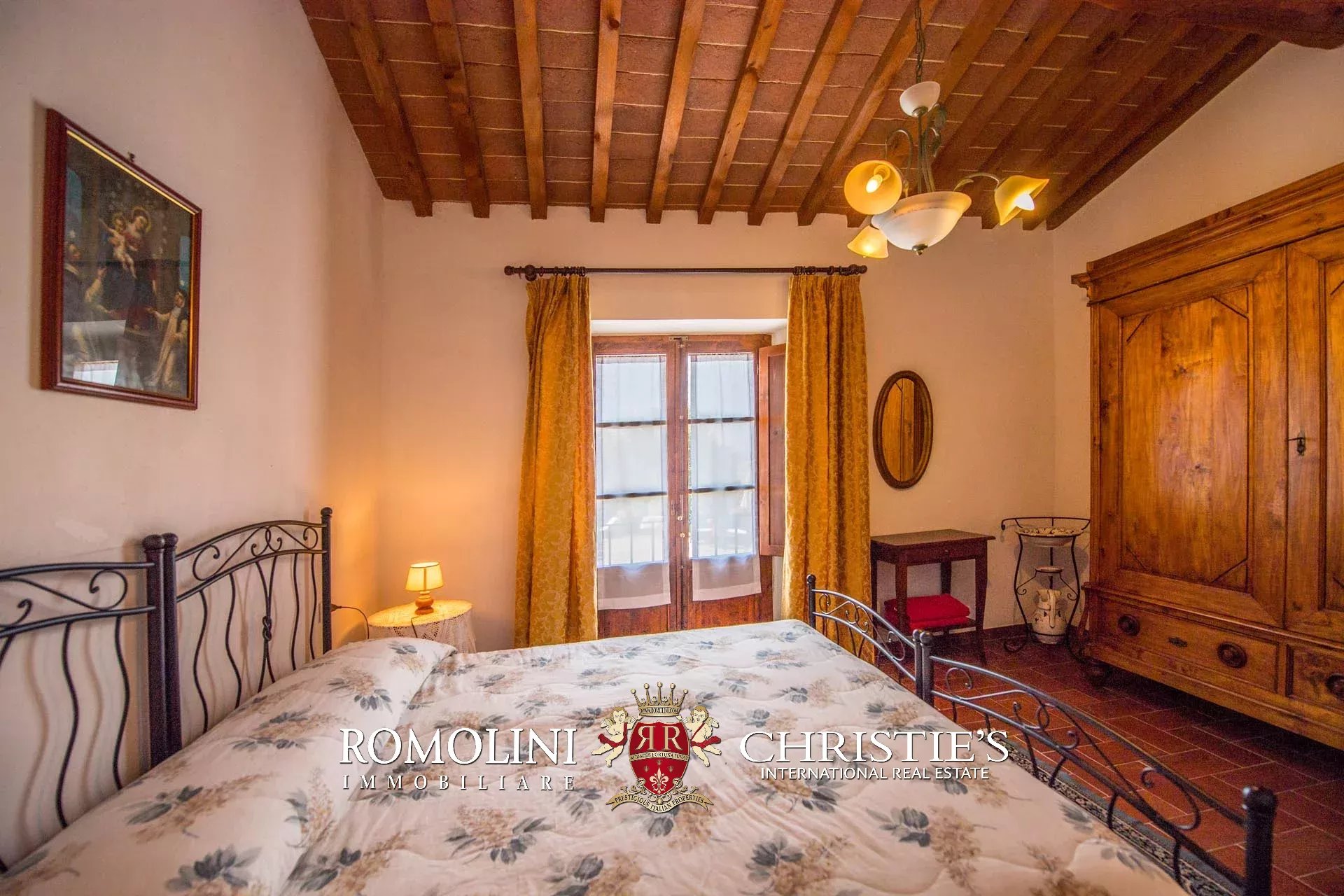 9 Bedroom Villa/Townhouse's Image 39