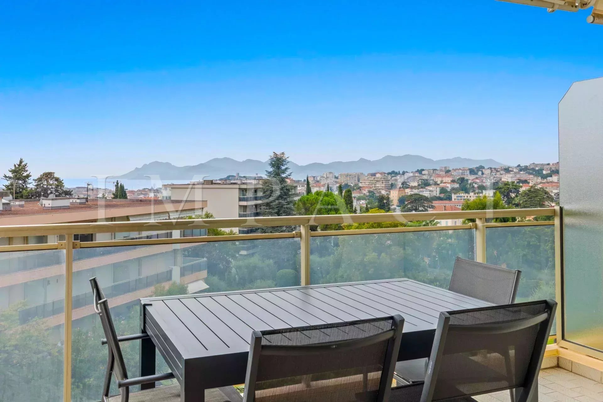 A vendre appartement 3 chambres