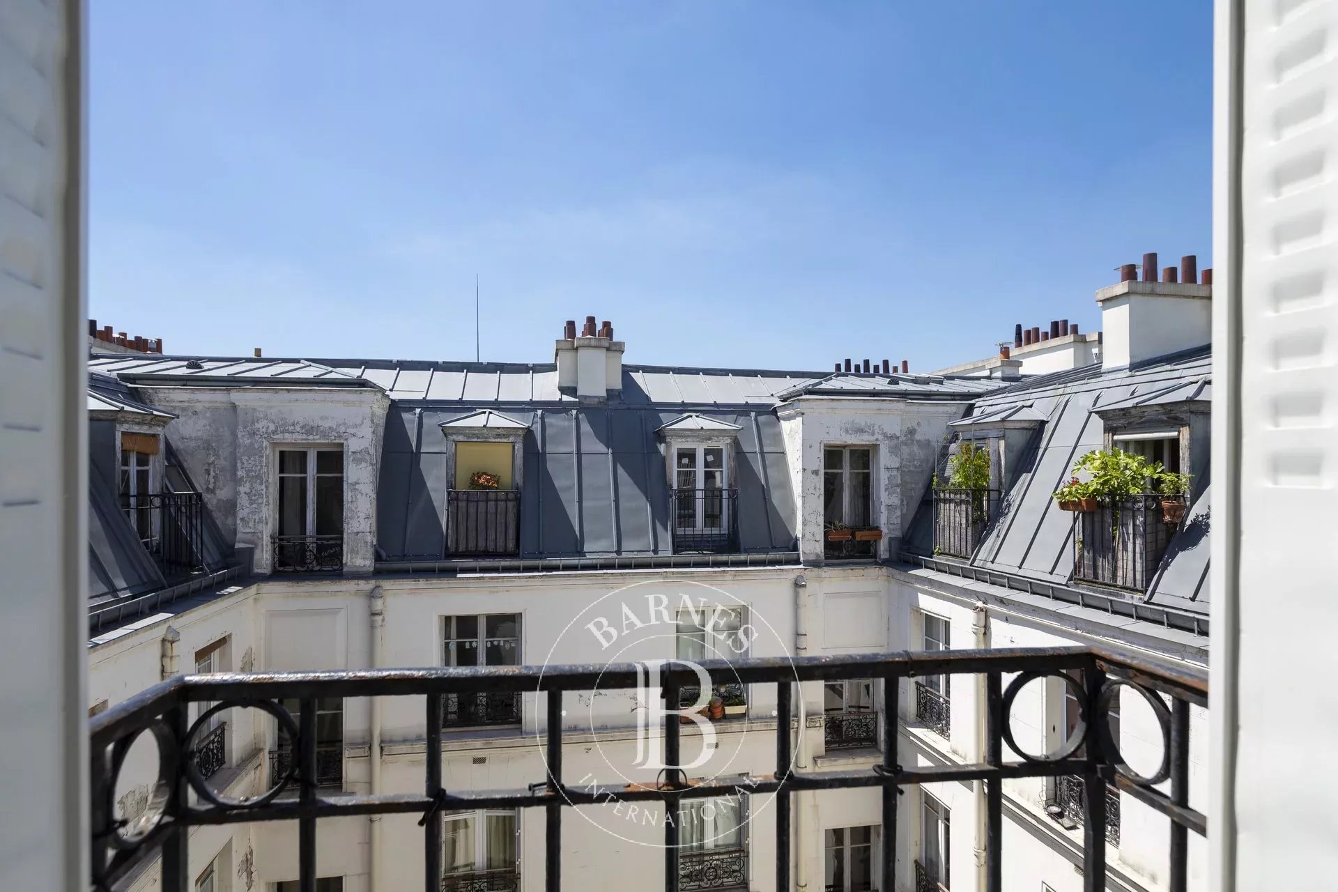 Daire Paris 3ème - picture 9