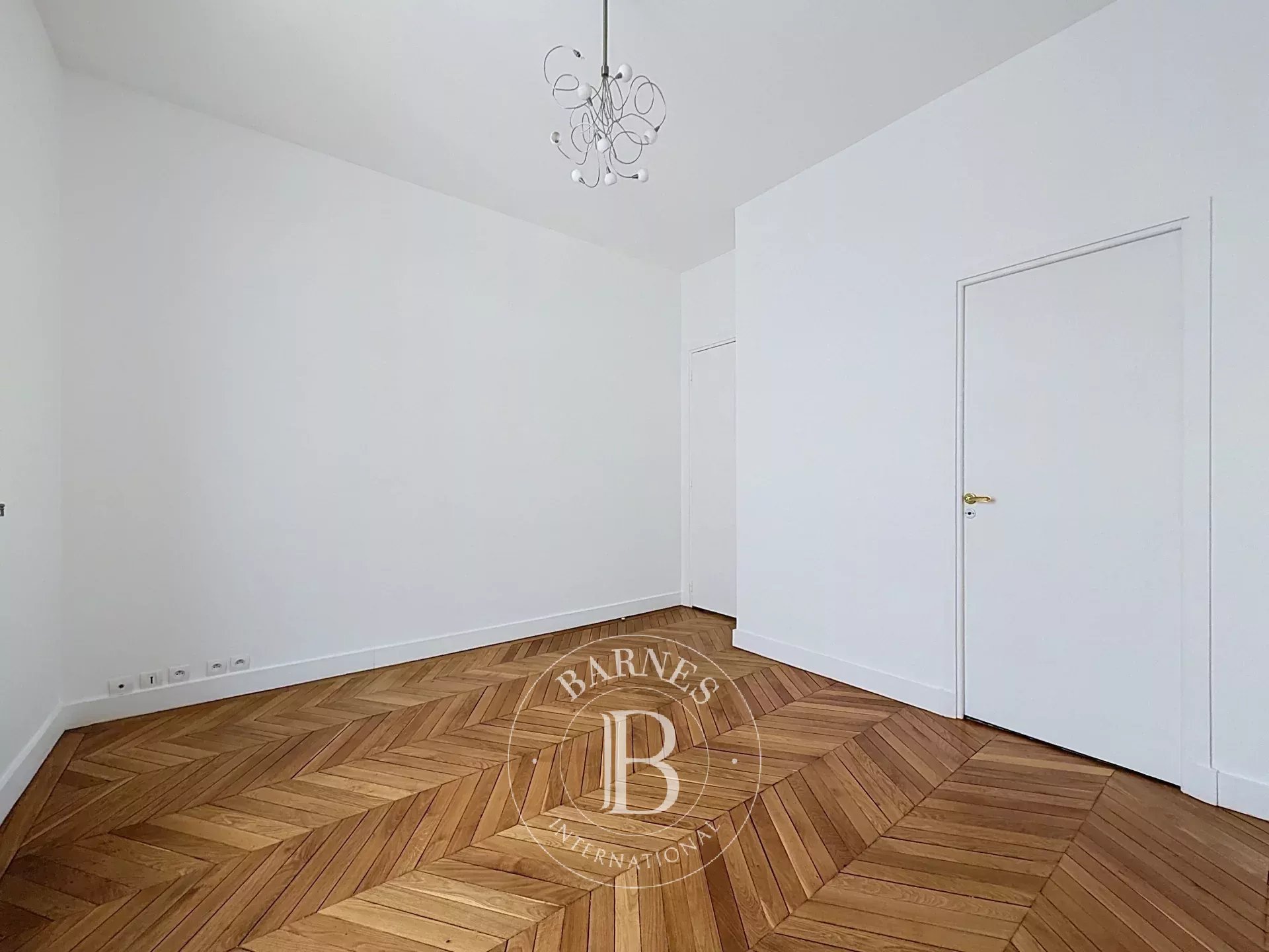 Paris  - Apartment 5 Bedrooms - picture 17