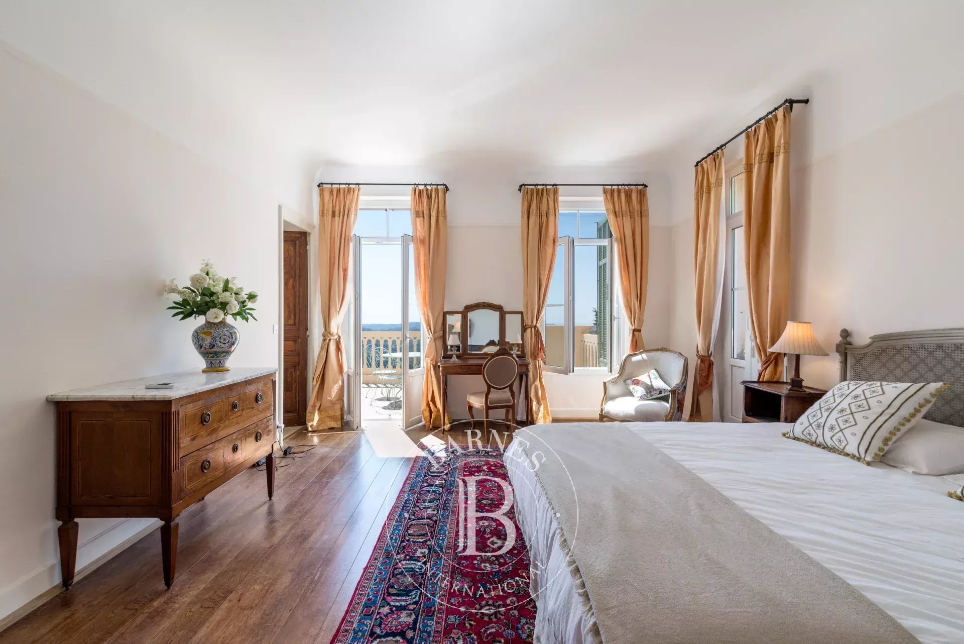 Grasse  - Maison  5 Chambres - picture 13