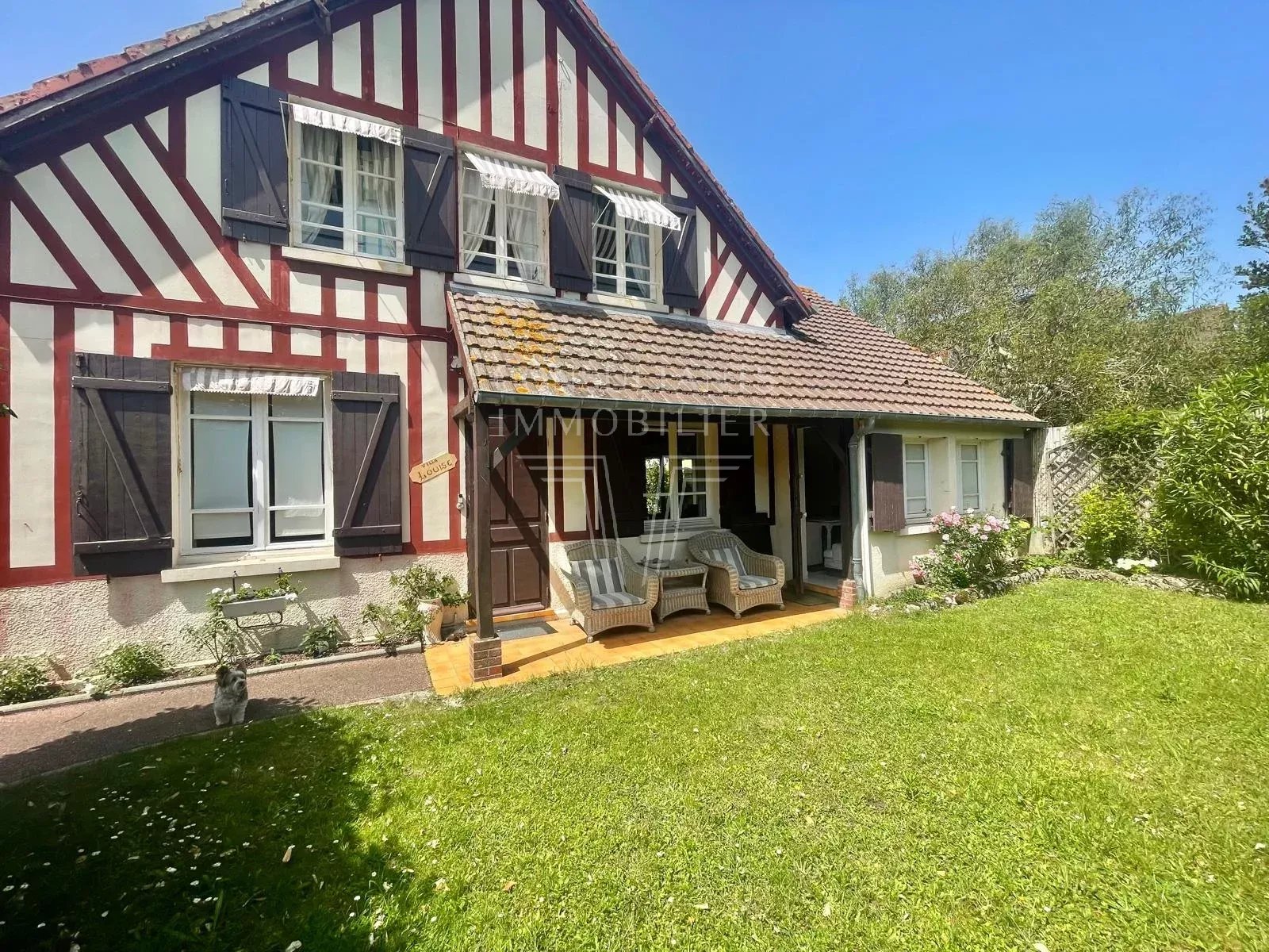 MAISON BENERVILLE SUR MER AVEC JARDIN À 150 M DE LA PLAGE
