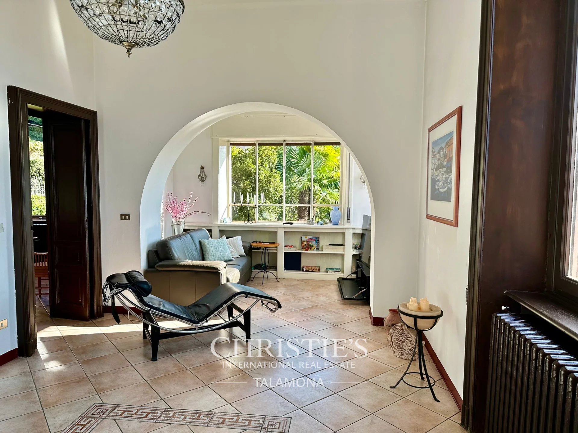 4 Bedroom Villa/Townhouse's Image 6