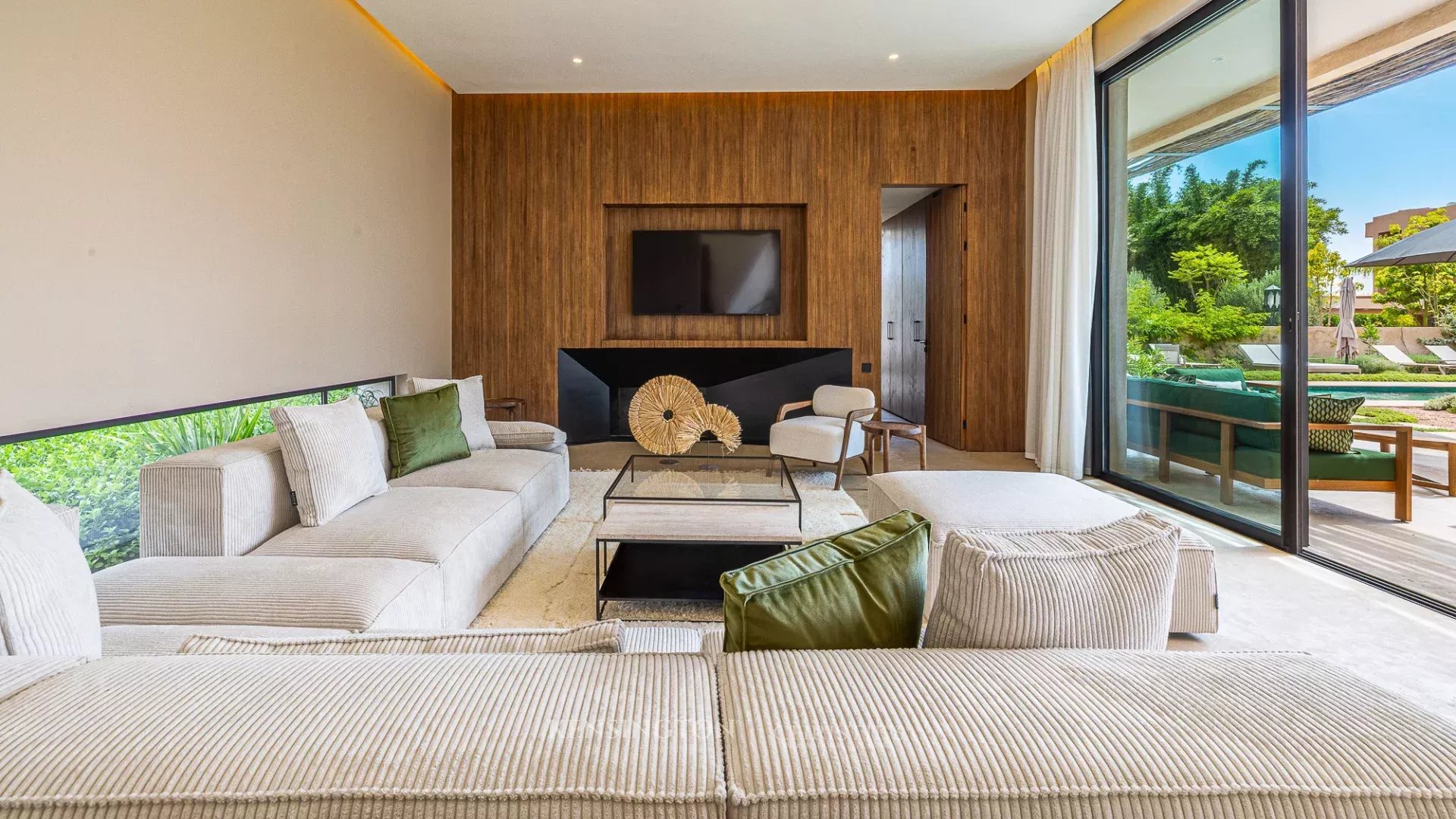 5 Bedroom Villa/Townhouse's Image 4