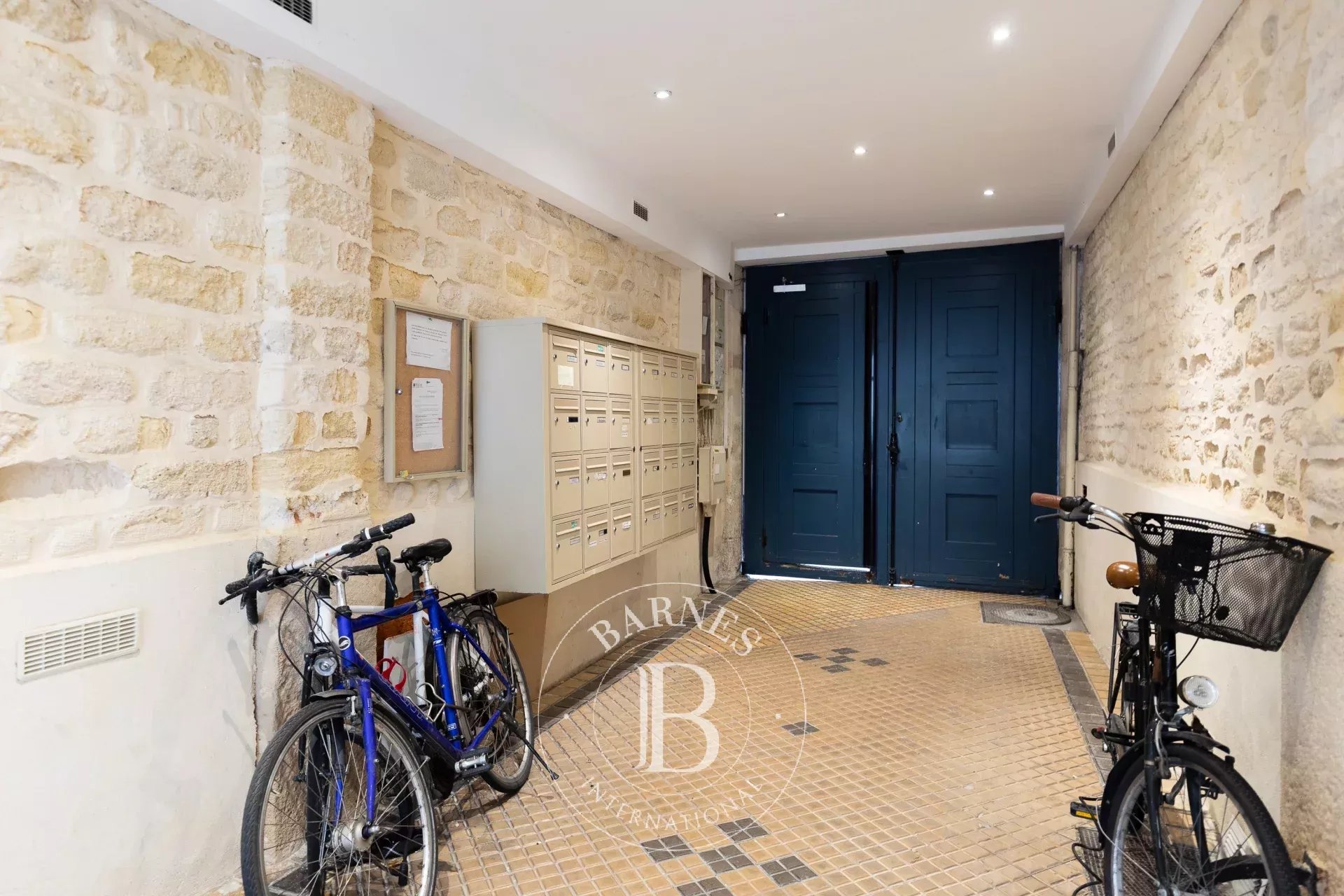 Daire Paris 10ème - picture 5