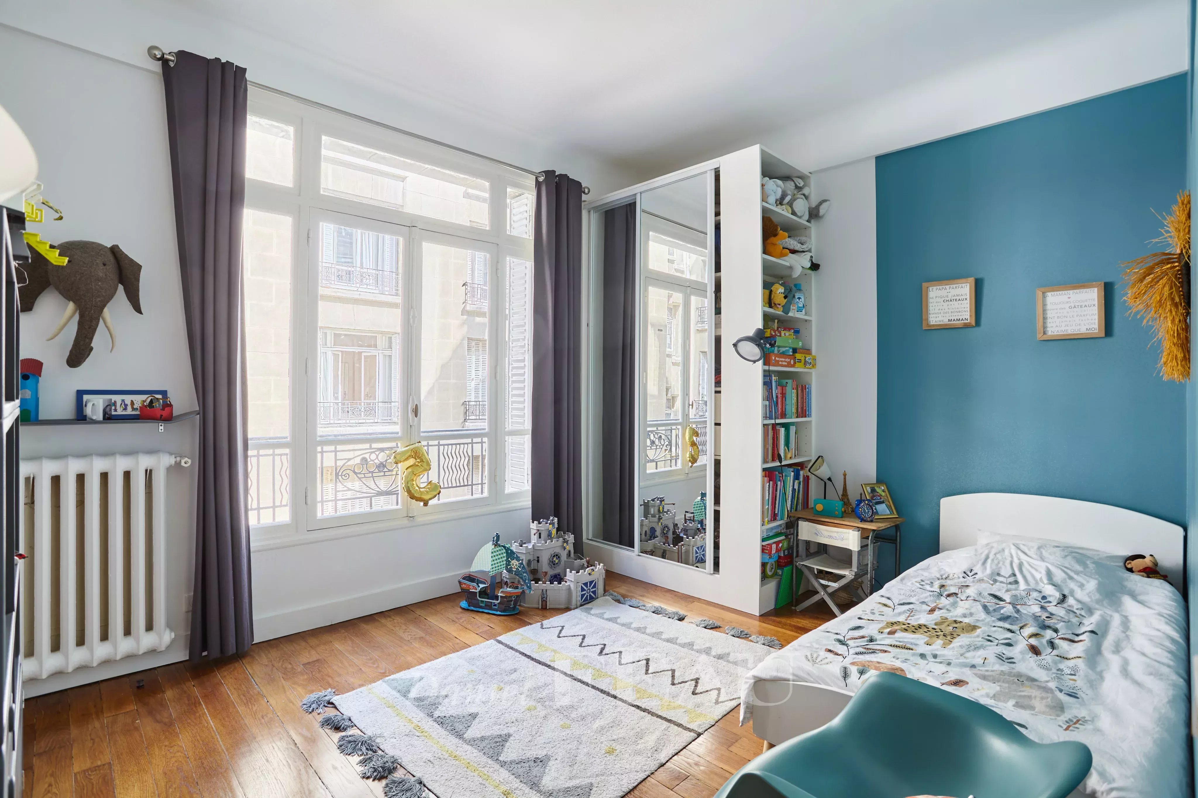 Sale Apartment Paris 16th