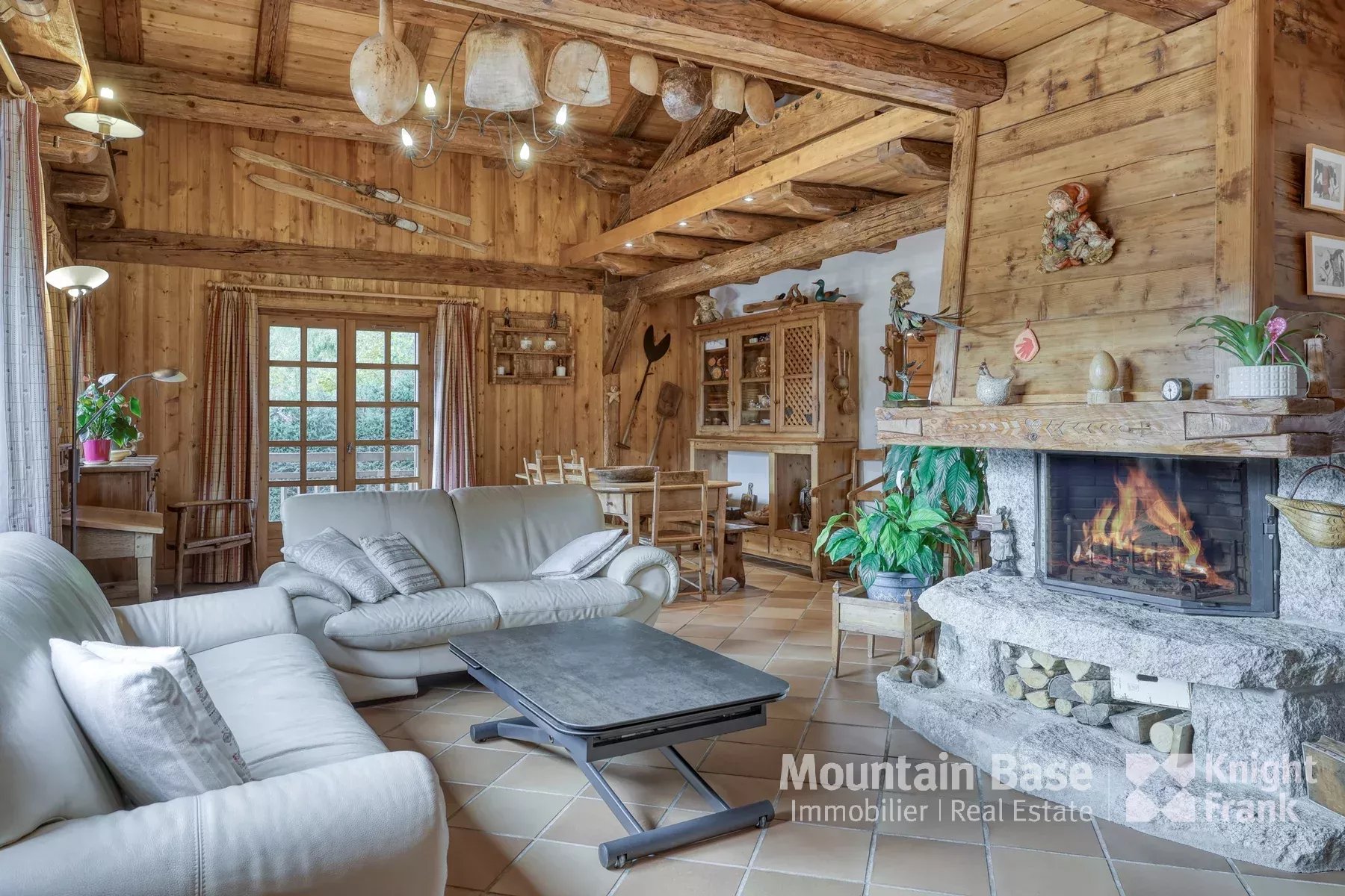 Photo of A beautiful, traditional 4-bedroom family chalet in Jaillet, Megève