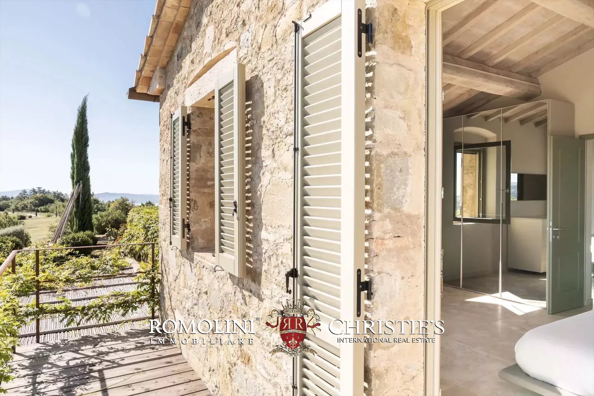 4 Bedroom Villa/Townhouse's Image 39