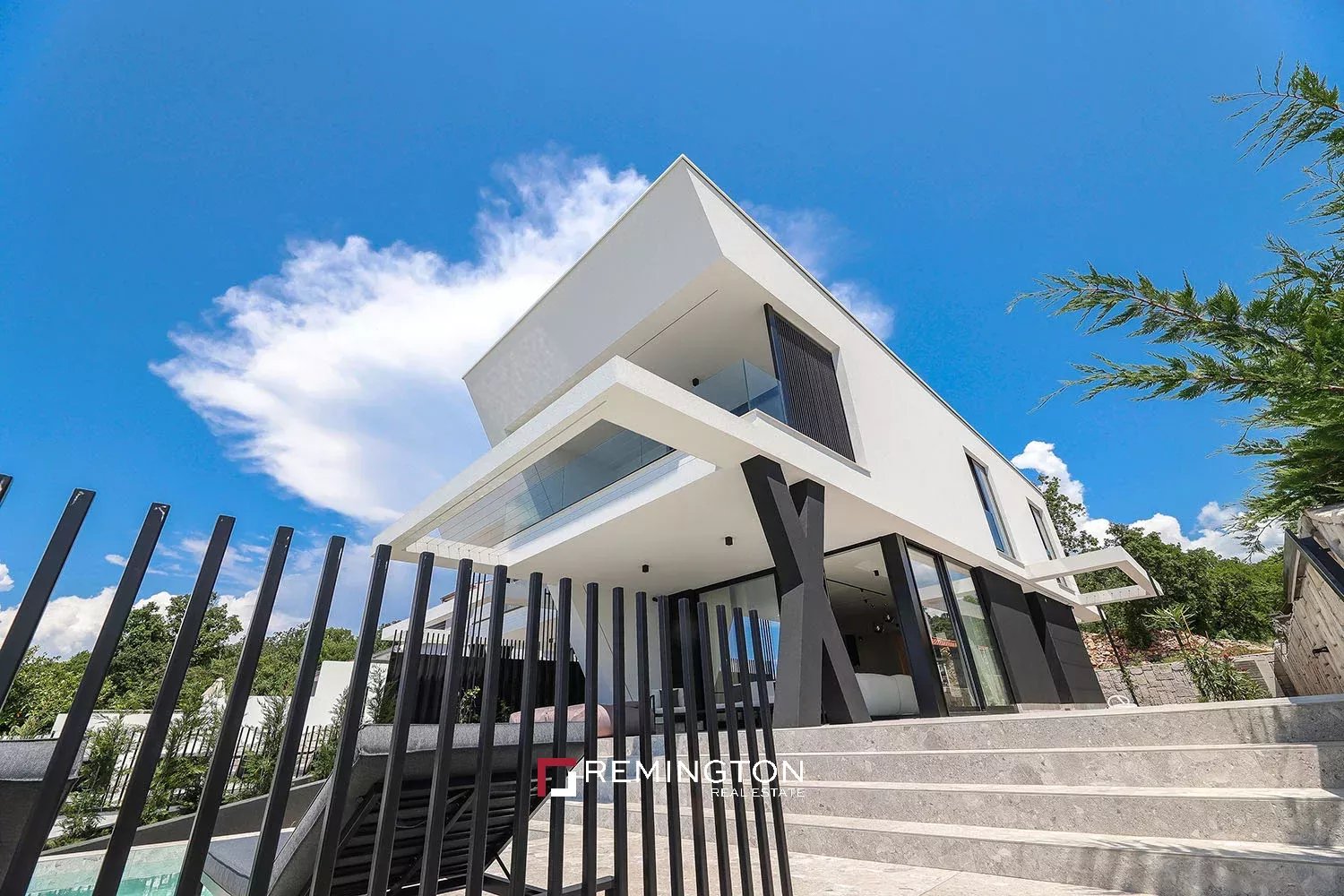 4 Bedroom Villa/Townhouse's Image 18