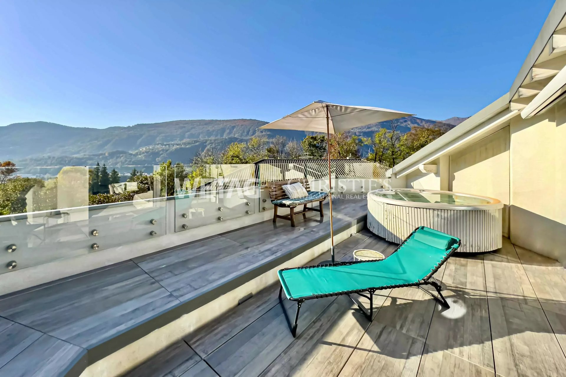 5 Bedroom Villa/Townhouse's Image 11