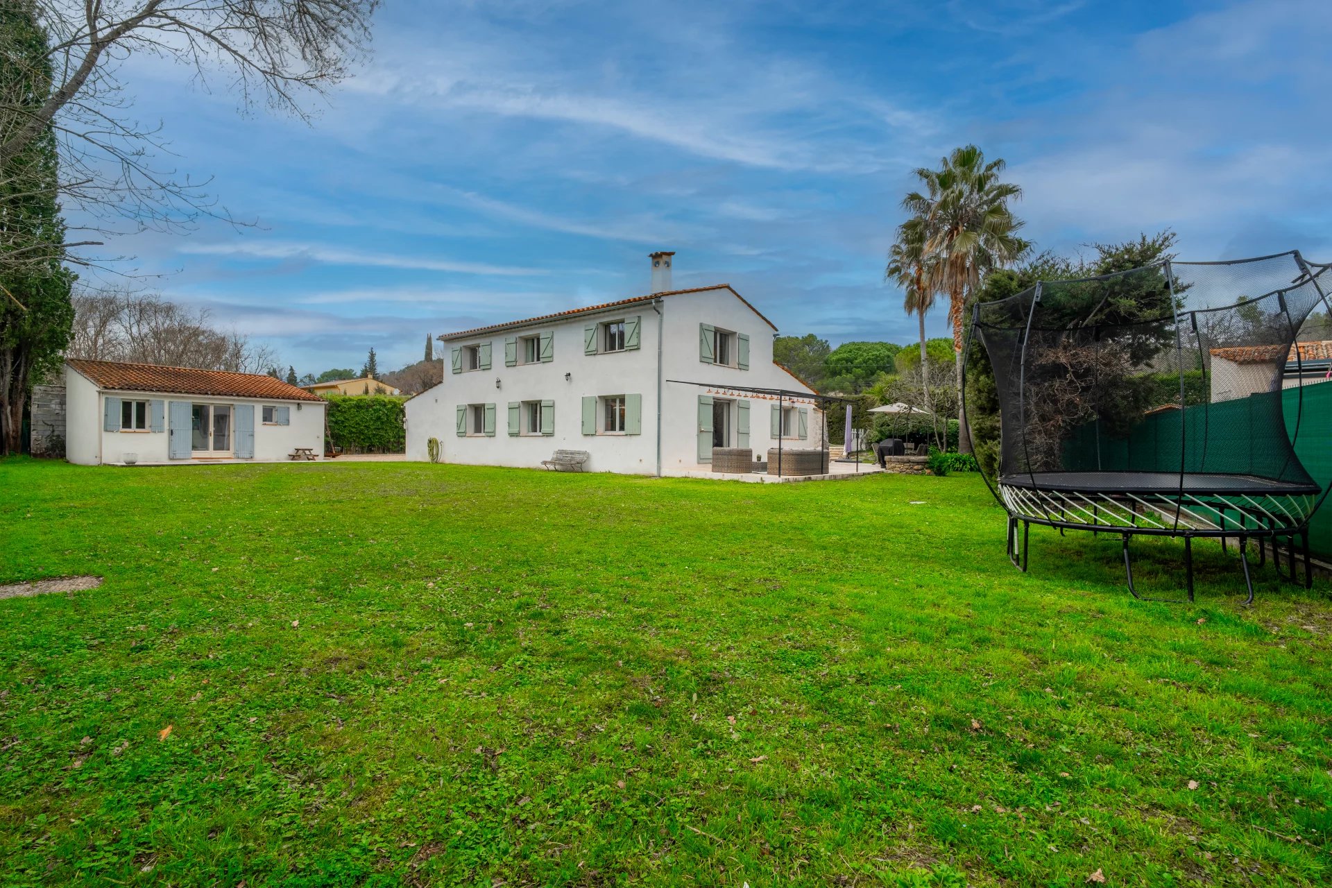 Qlistings - 5 Bedrooms - Villa - Alpes-Maritimes - For Sale - 10636 Property Image