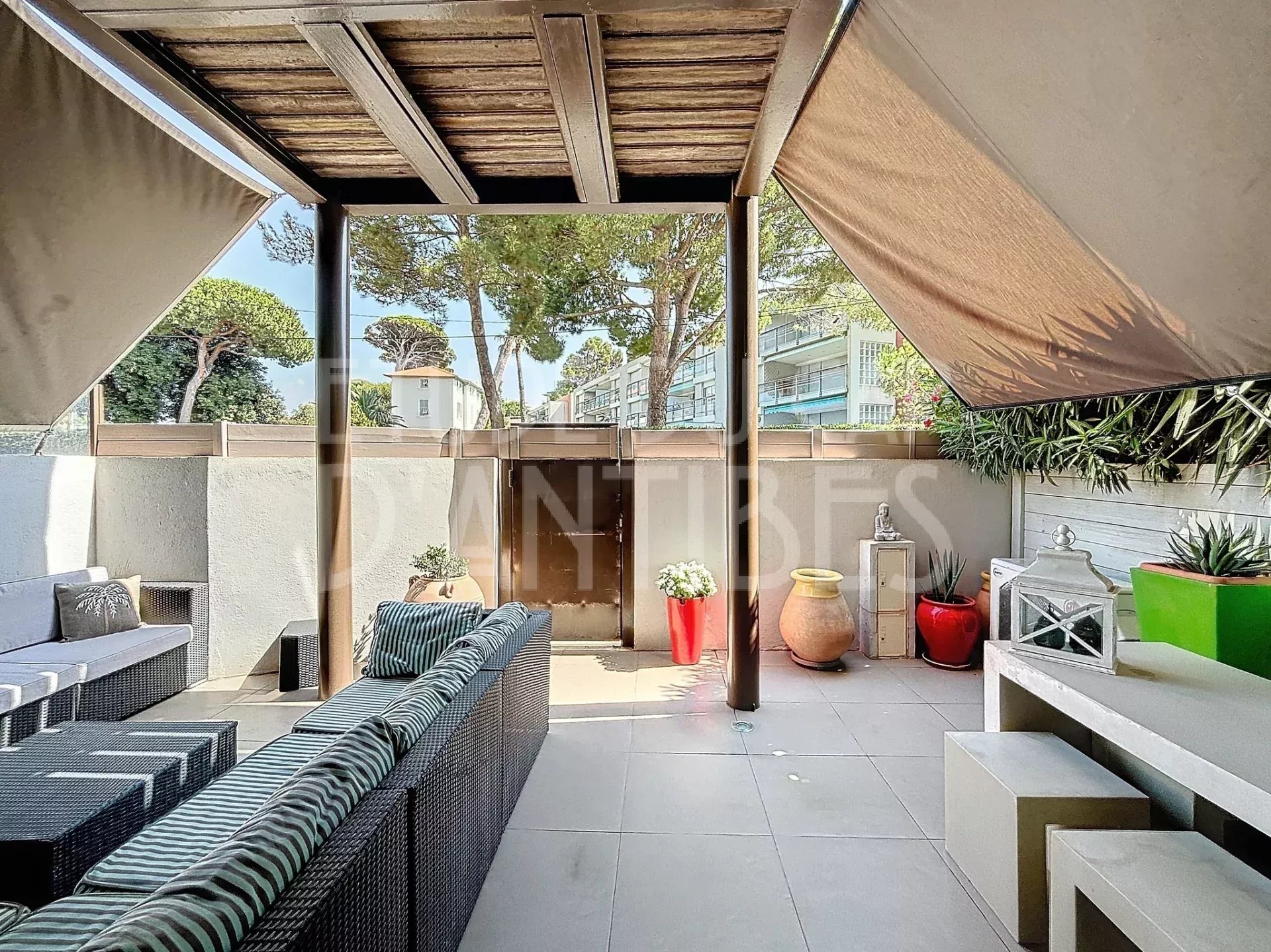 Produit Exclusif  - Antibes Ilette - Terrasse sur Vue Mer