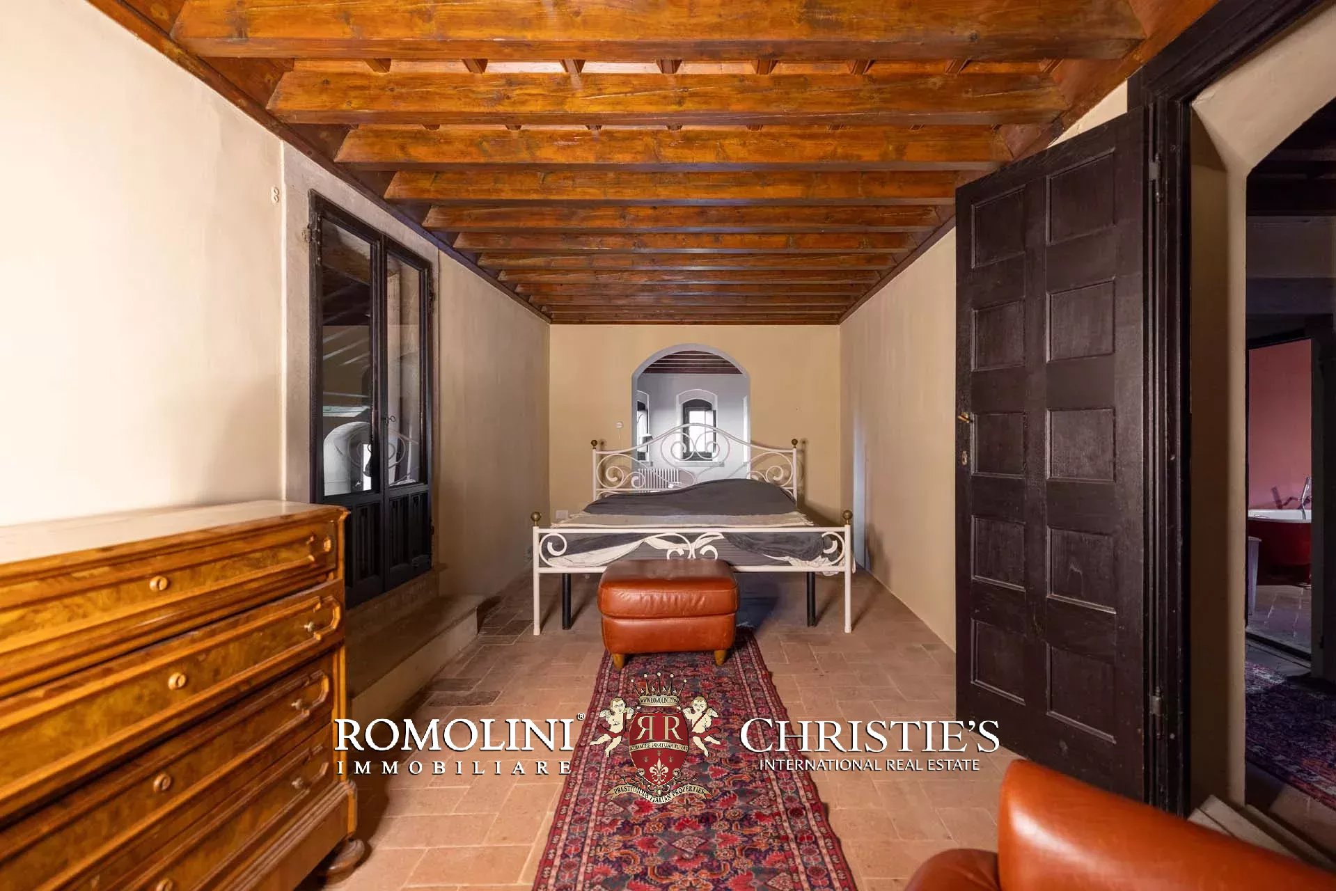 35 Bedroom Chateau's Image 74