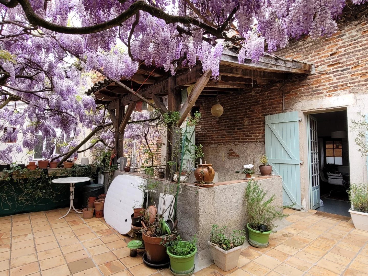 Spacious duplex apartment with a large terrace