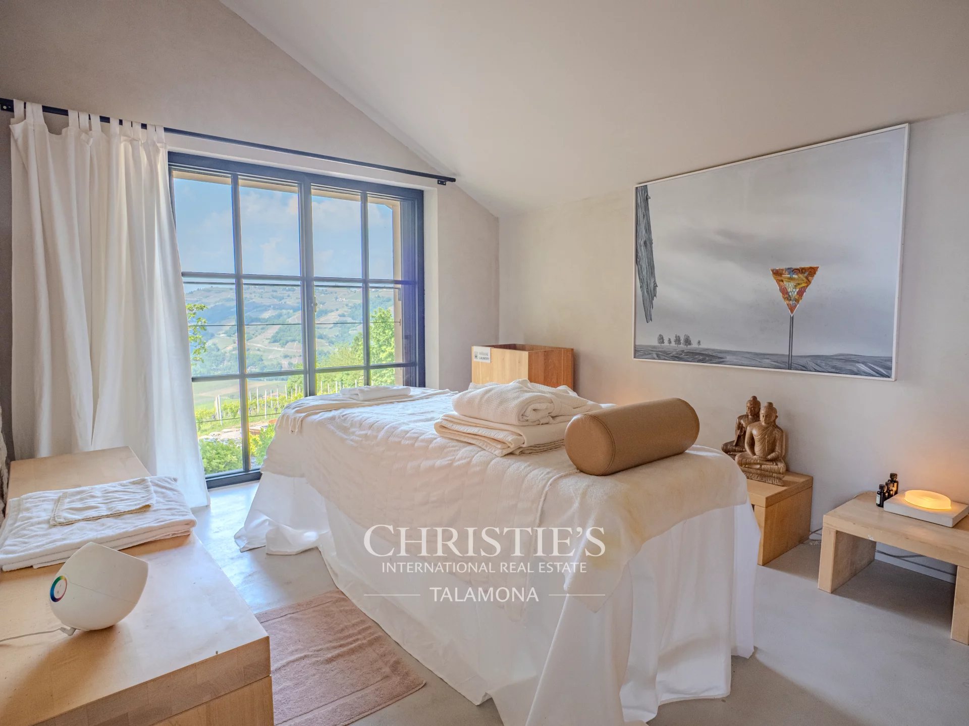 4 Bedroom Villa/Townhouse's Image 30