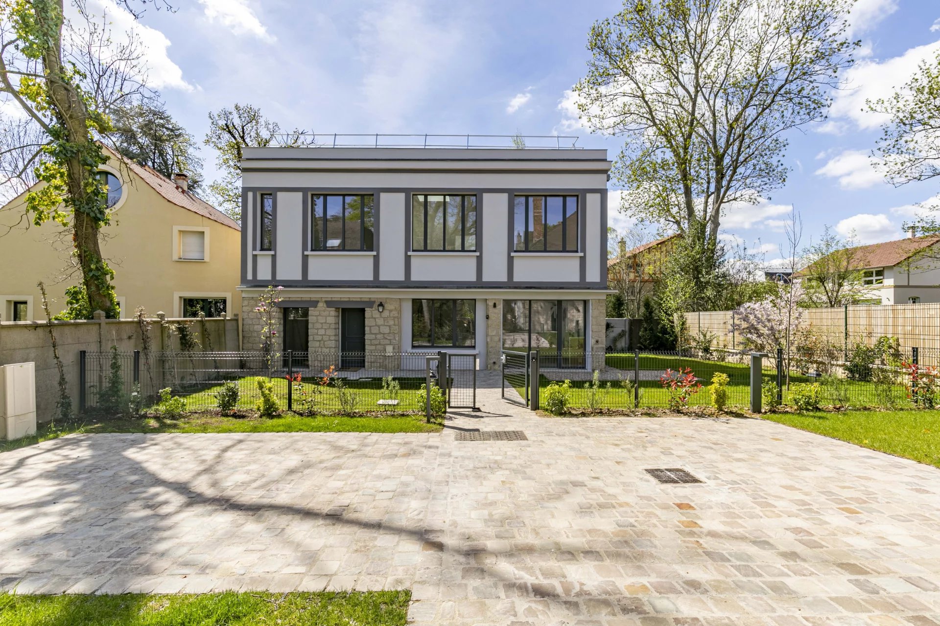 Agence immobilière de 