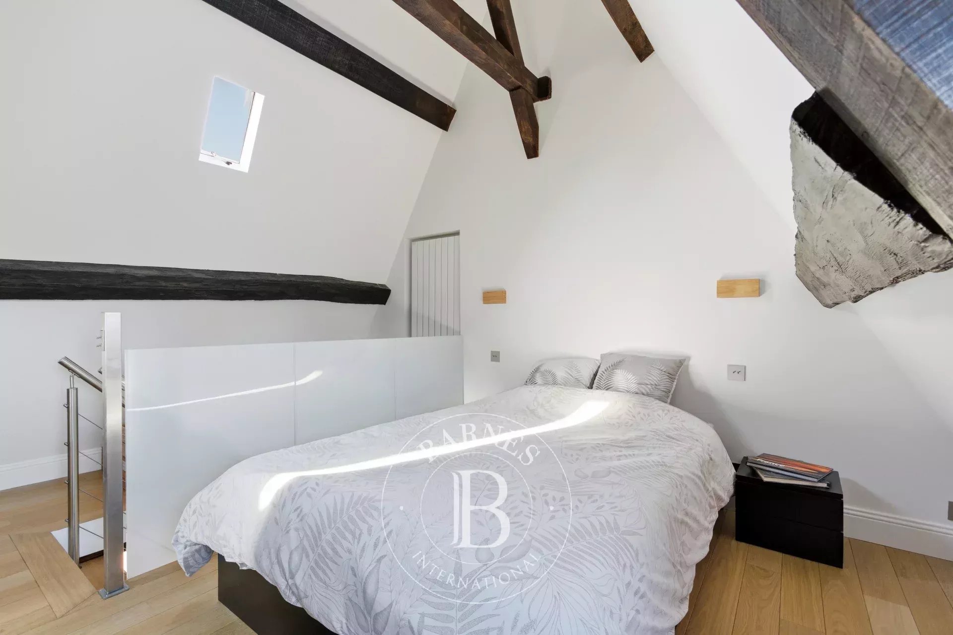 Daire Paris 4ème - picture 17