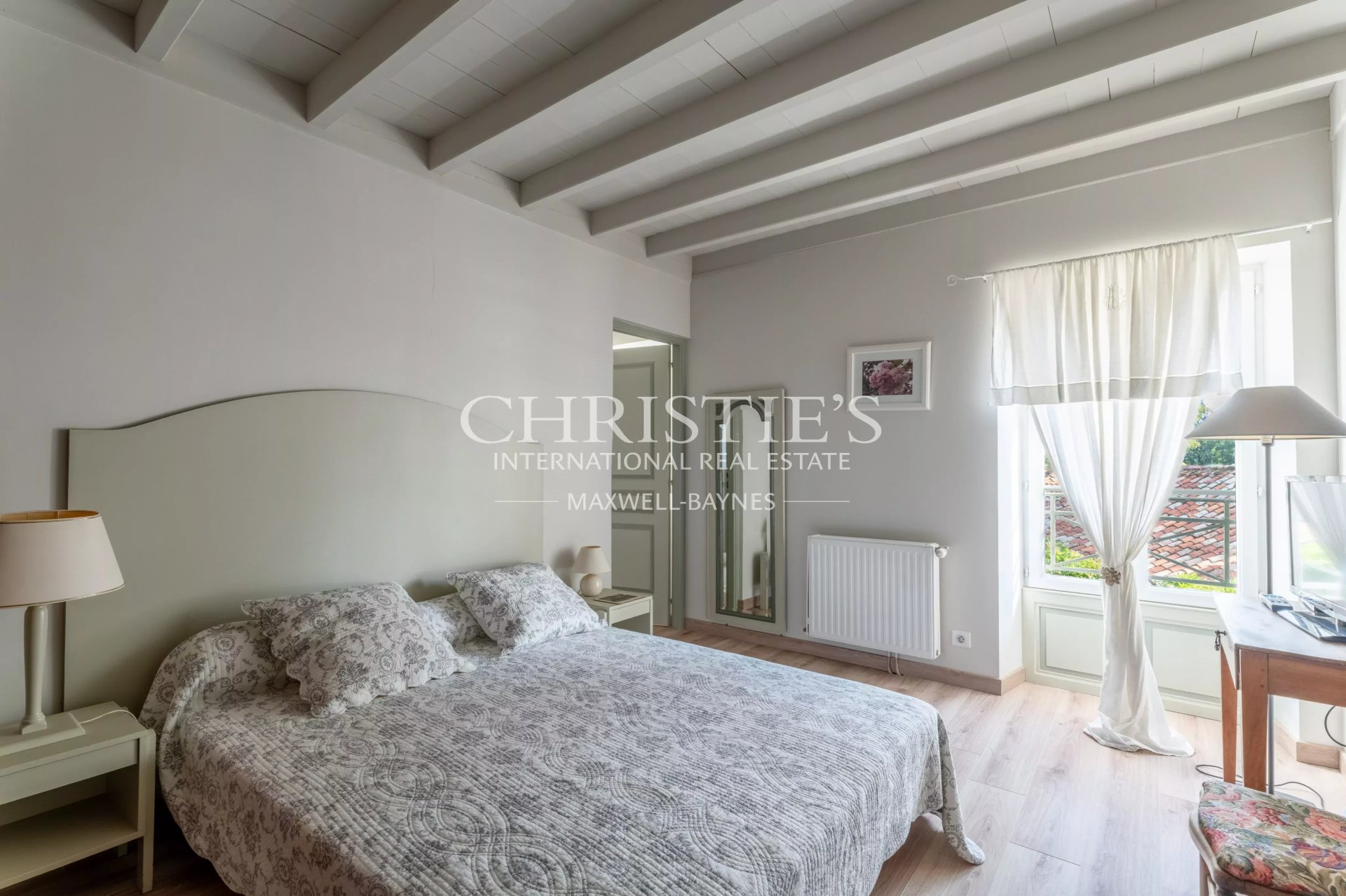 13 Bedroom Villa/Townhouse's Image 19