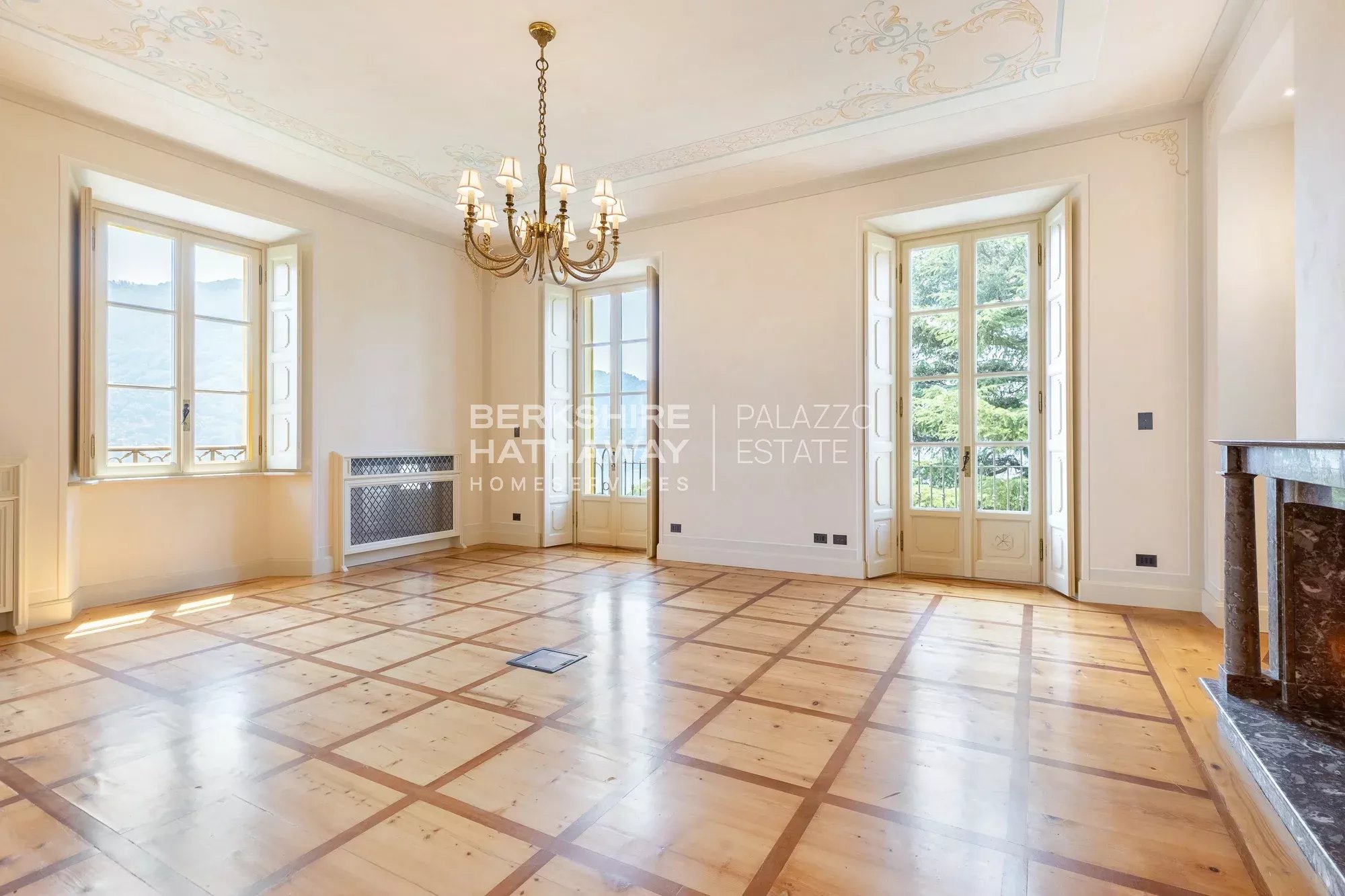 Elegante Dimora Liberty di Rappresentanza con Vista su Villa d’Este a Cernobbio, Lago di Como