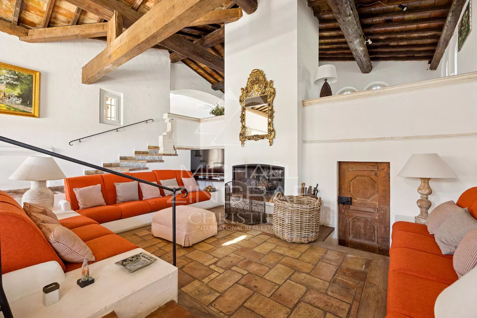 6 Bedroom Villa/Townhouse's Image 6
