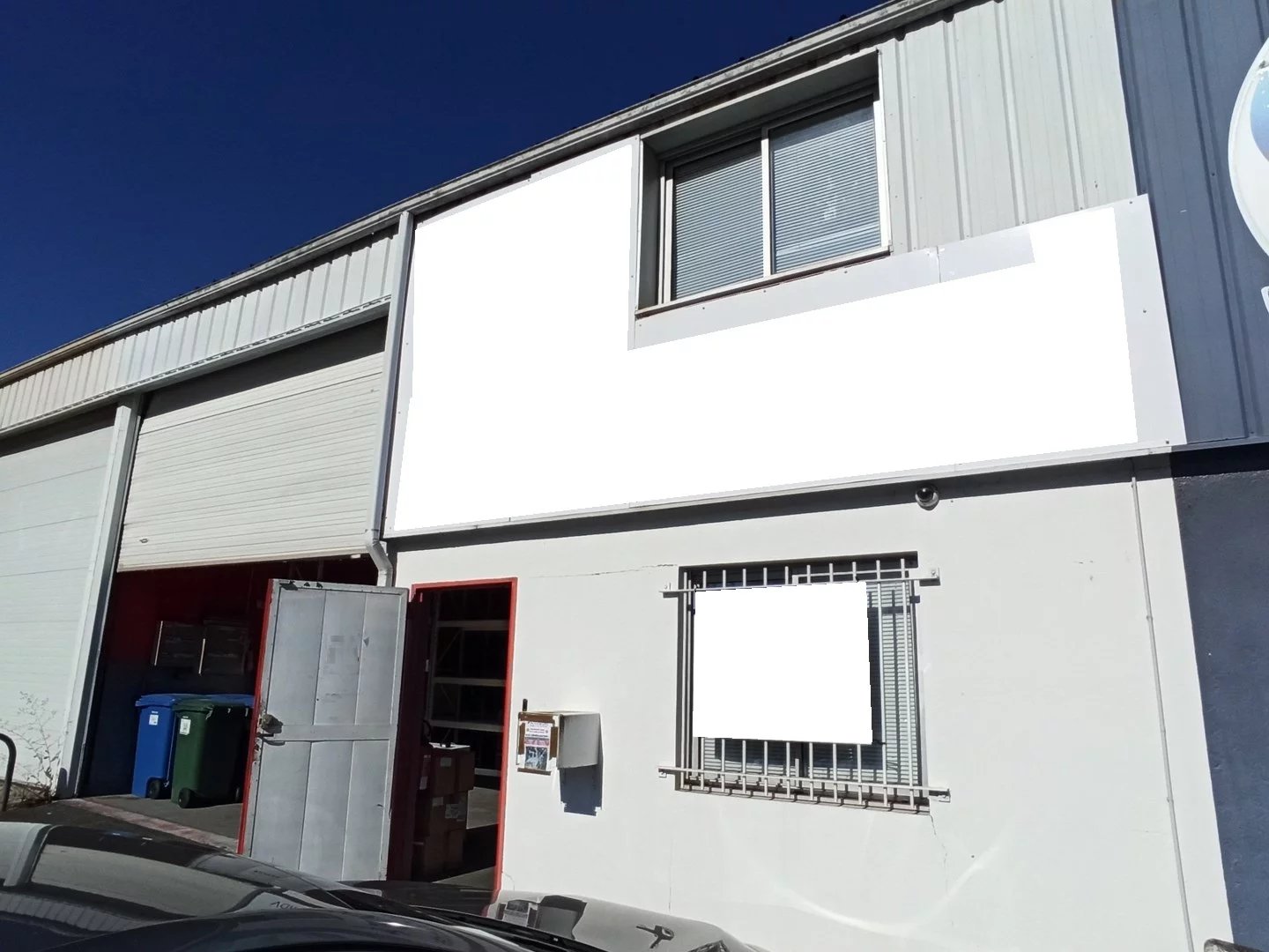 LOC. LOCAL D'ACTIVITÉS - SERVICE - BUREAUX - 139m2 ZI Nord L