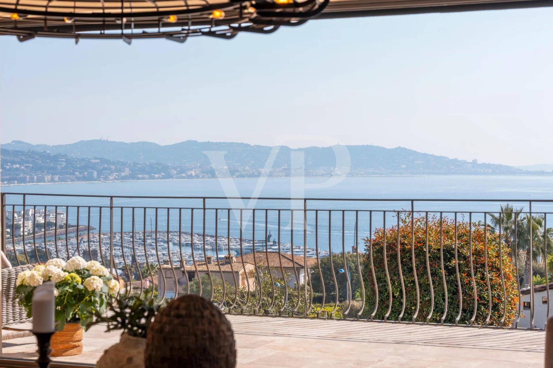 Villa à pied des plages avec une vue mer féérique