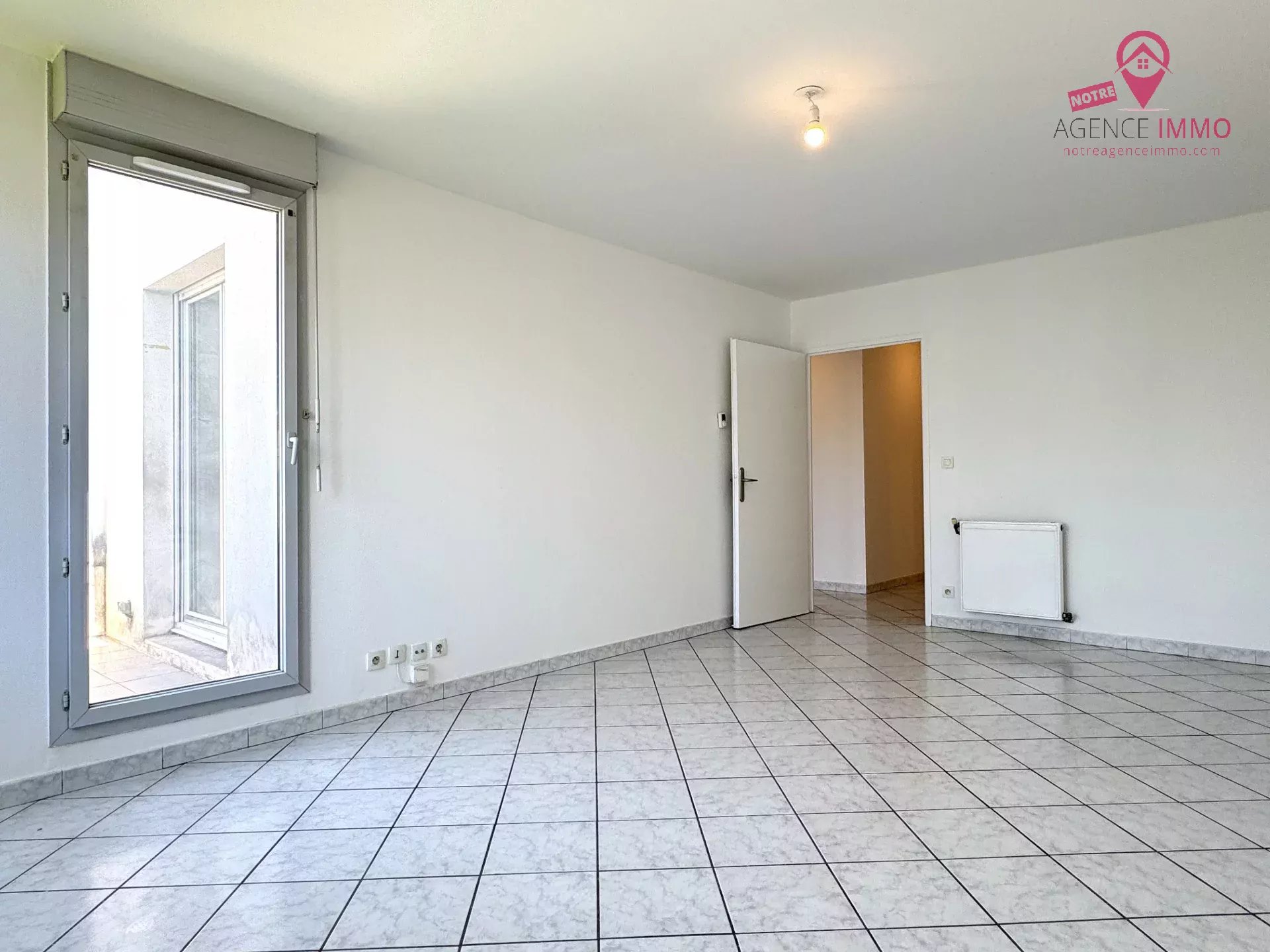 T2 + balcon VAULX-EN-VELIN