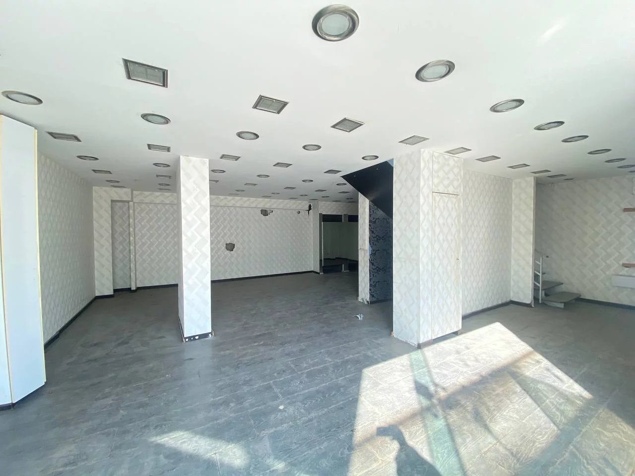 Kaslik/ Shop Duplex for rent.