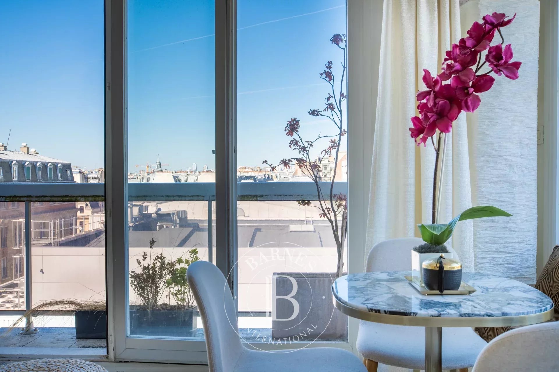 Daire Paris 4ème - picture 14