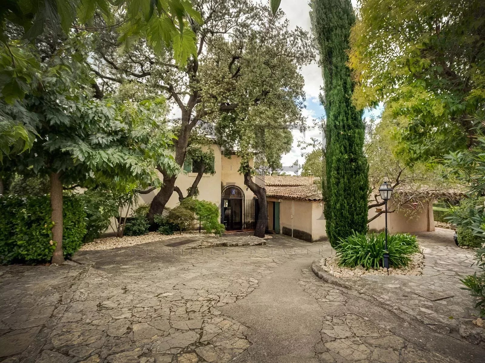 13012 Marseille - Exceptional Property - 471 m² Provencal Villa on a 22000m2 plot of land
