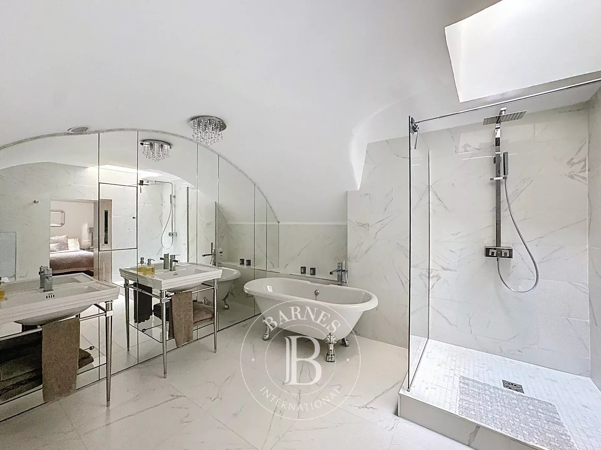 Daire Paris 8ème - picture 10