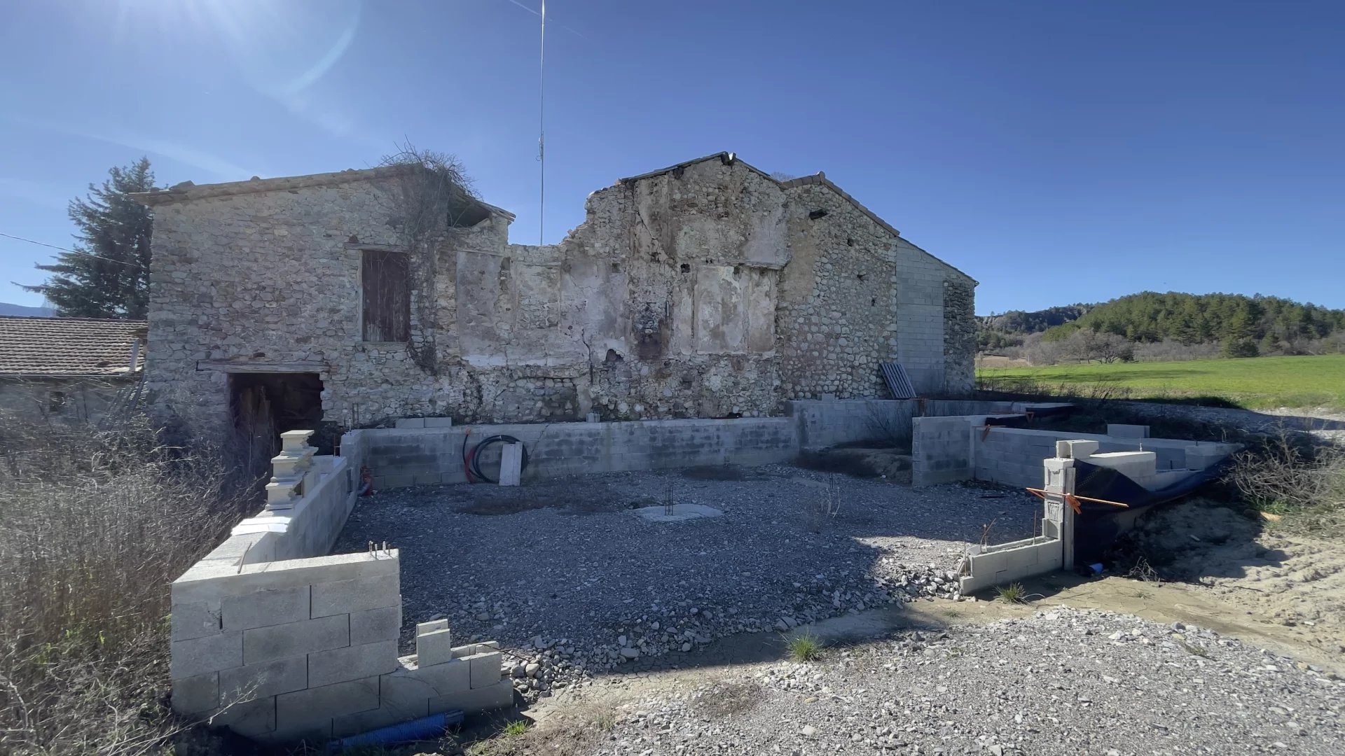 Vente Terrain constructible Laragne-Montéglin