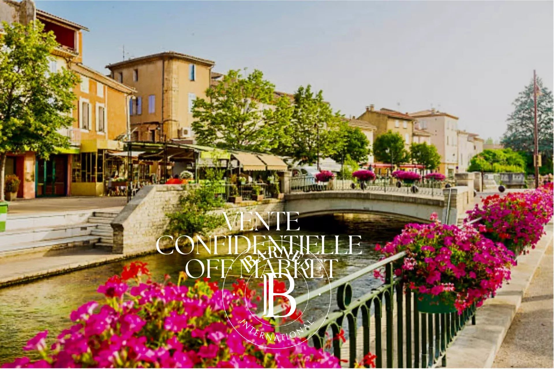 Hôtel L'Isle-sur-la-Sorgue  -  ref 85668306 (picture 1)