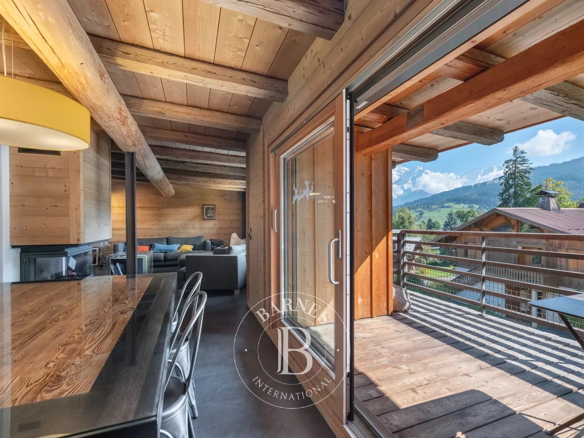 Daire Combloux - picture 8