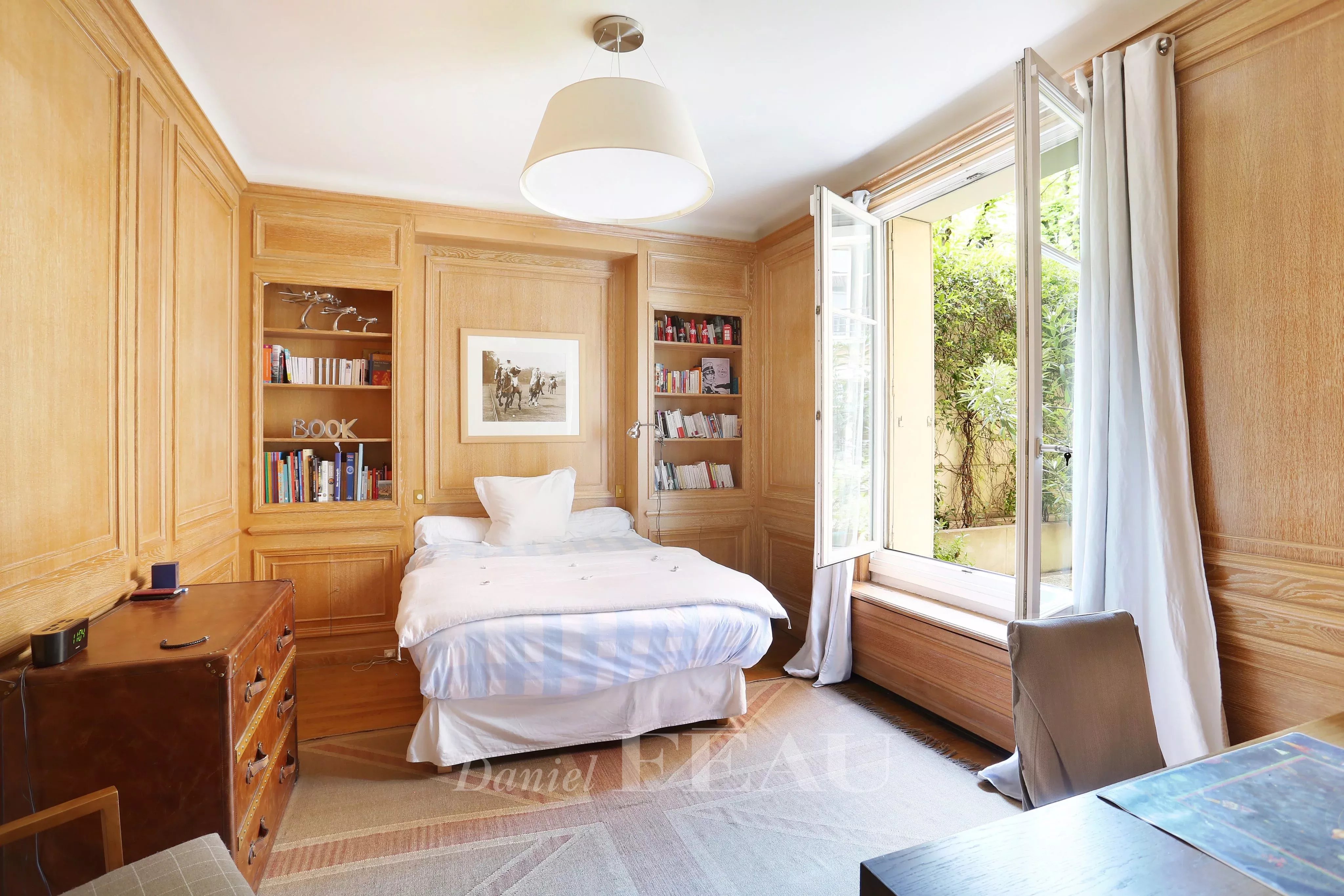 Rental Apartment Neuilly-sur-Seine