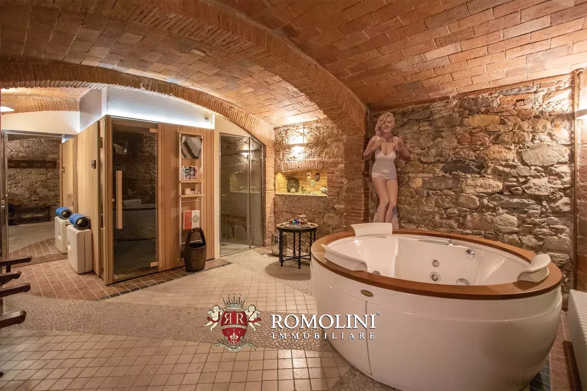 12 Bedroom Villa/Townhouse's Image 64